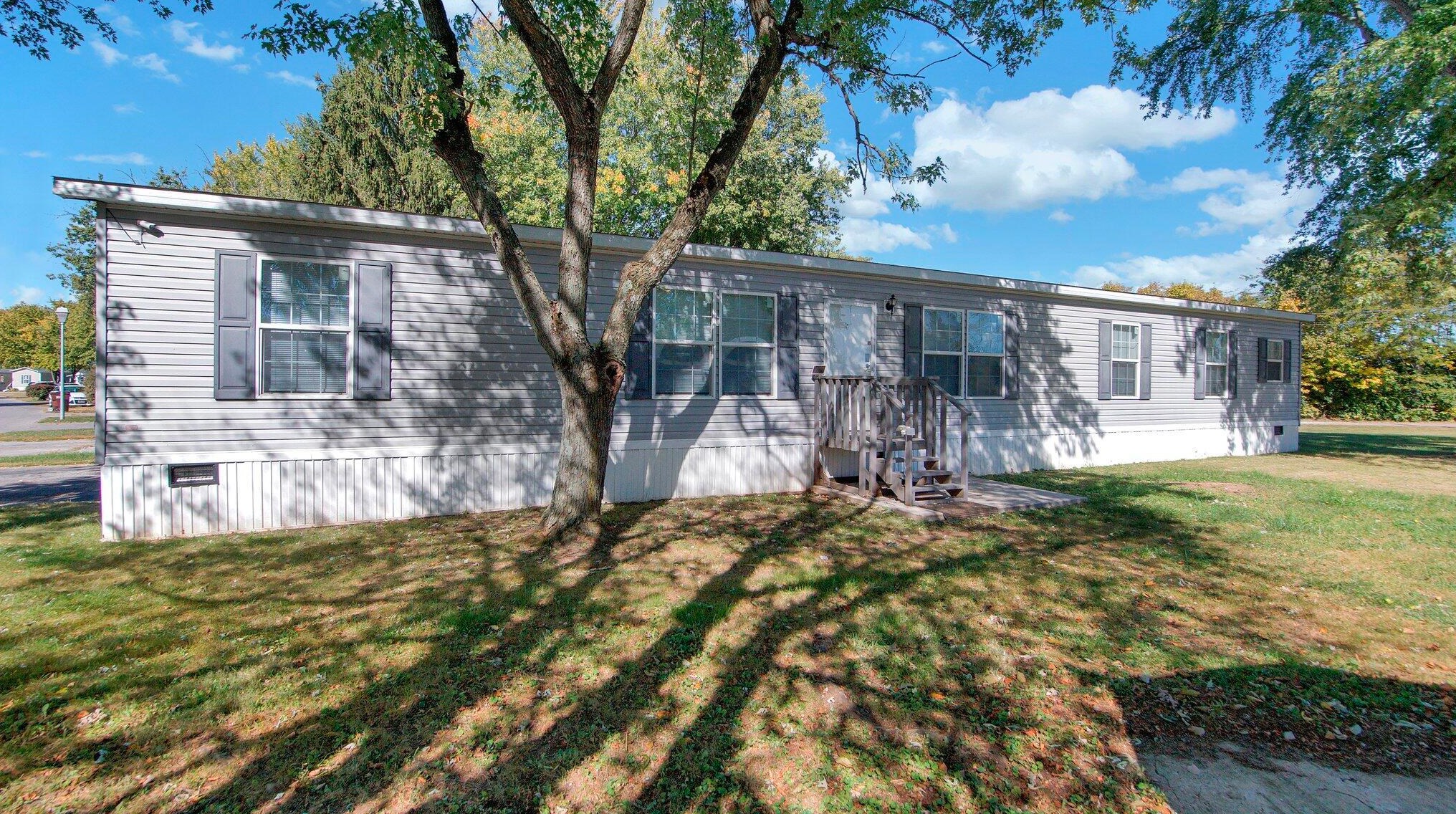 70 Knollwood Ct, Ashville, OH 43103