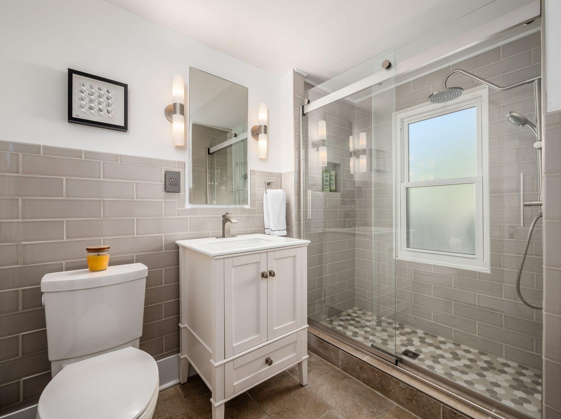 464 Vermont Pl, Columbus OH 43201-3130 exterior