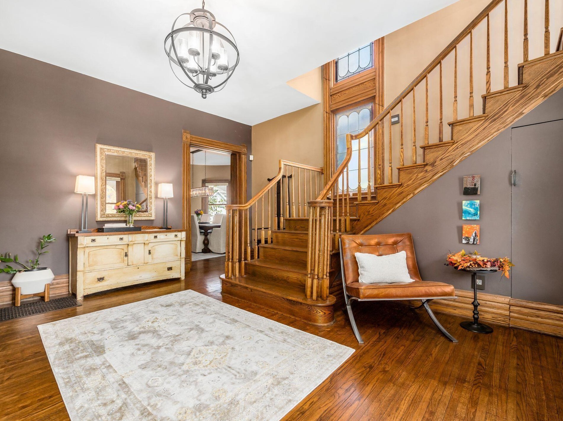 464 Vermont Pl, Columbus OH 43201-3130 exterior