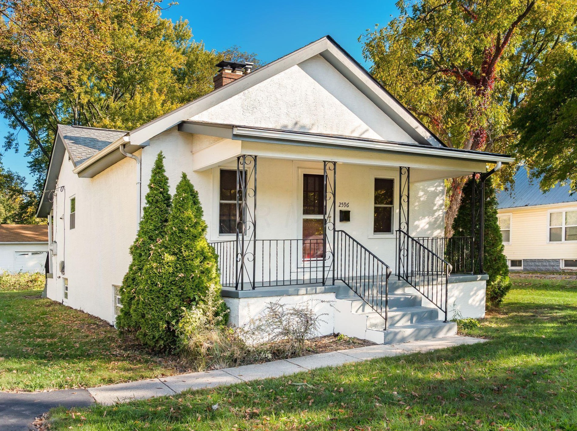 2596 Zollinger Rd, Columbus, OH 43221-2657