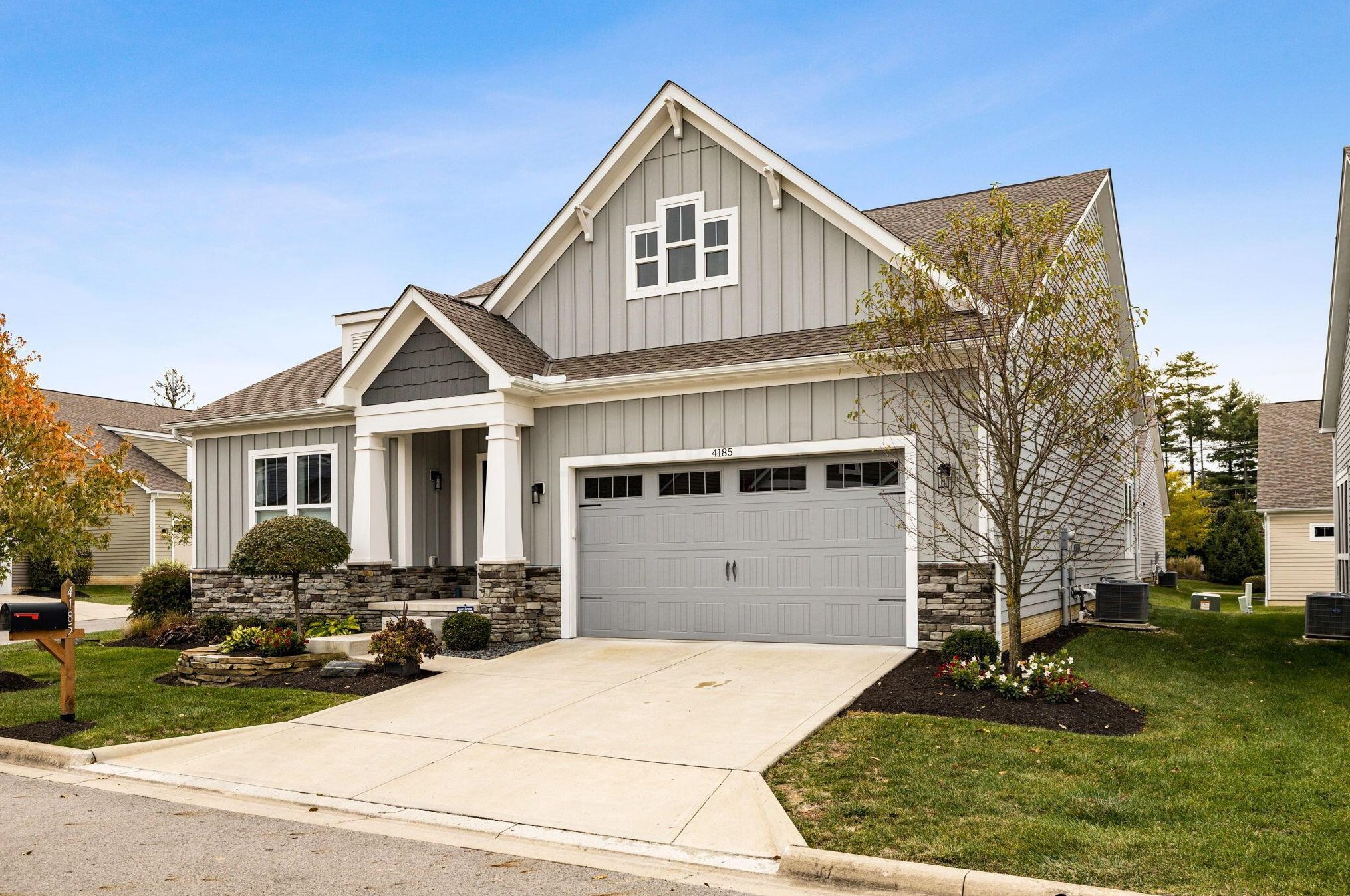 4185 Smith Pines Dr, Columbus, OH 43230-4569