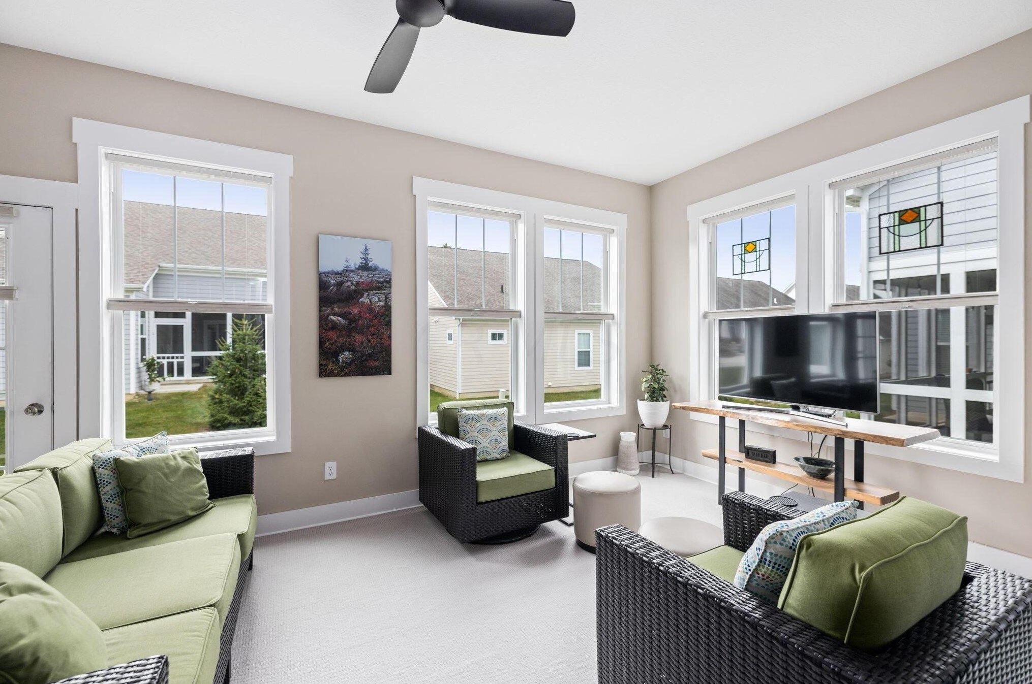 4185 Smith Pines Dr, Columbus OH 43230-4570 exterior