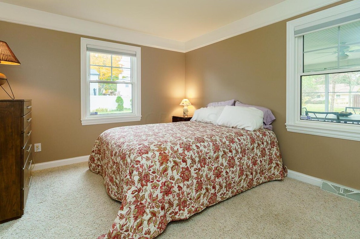 1620 Mccoy Rd, Columbus OH 43220-4408 exterior