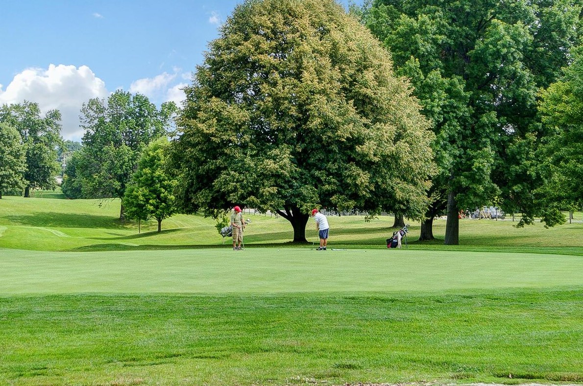 1620 Mccoy Rd, Columbus OH 43220-4408 exterior