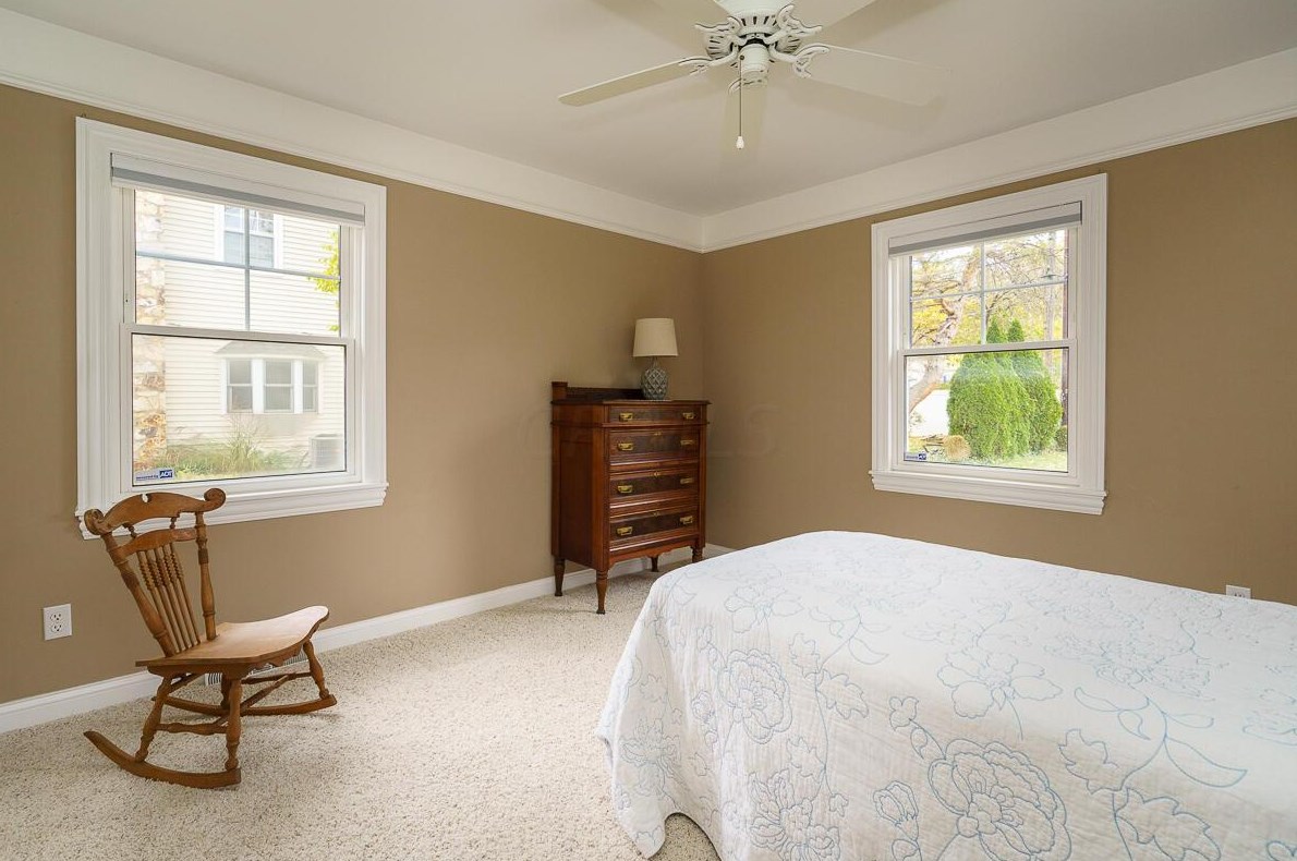 1620 Mccoy Rd, Columbus OH 43220-4408 exterior