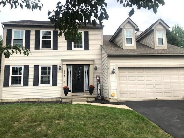 189 Fox Hall Dr, Pataskala, OH 43062