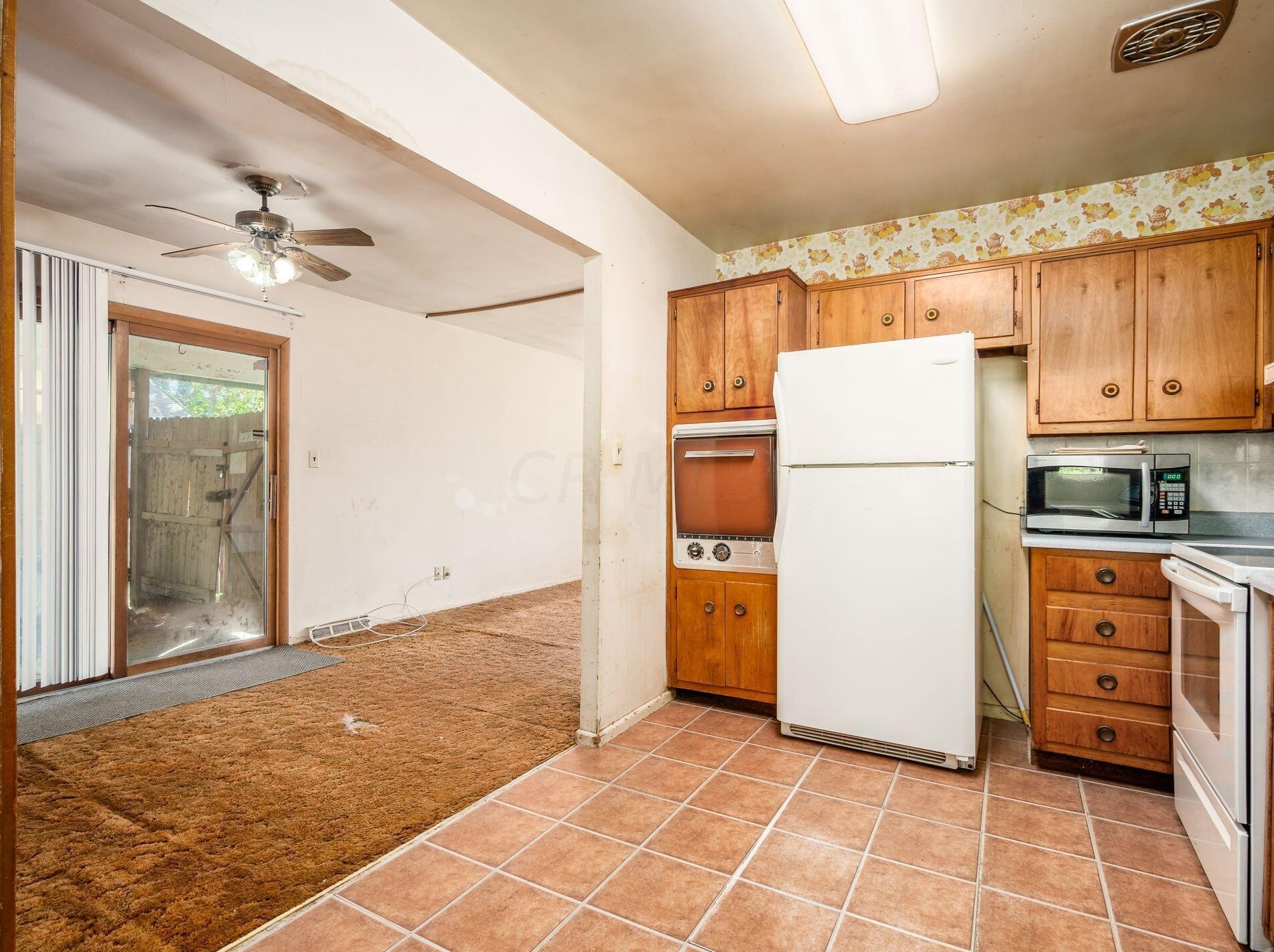 714 Stinchcomb Dr, Columbus OH 43202-1767 exterior