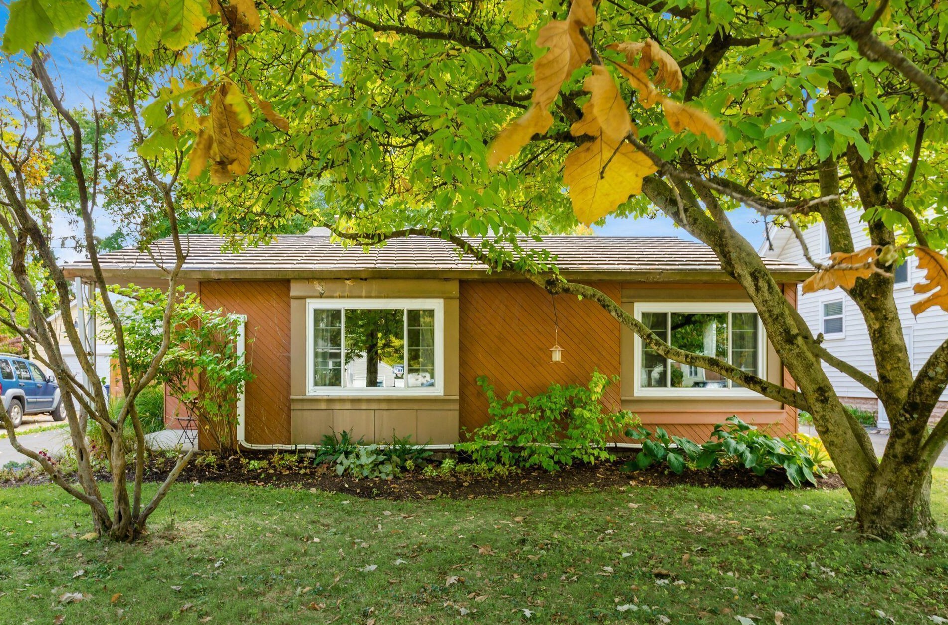 185 Arden Rd, Columbus, OH 43214-3719