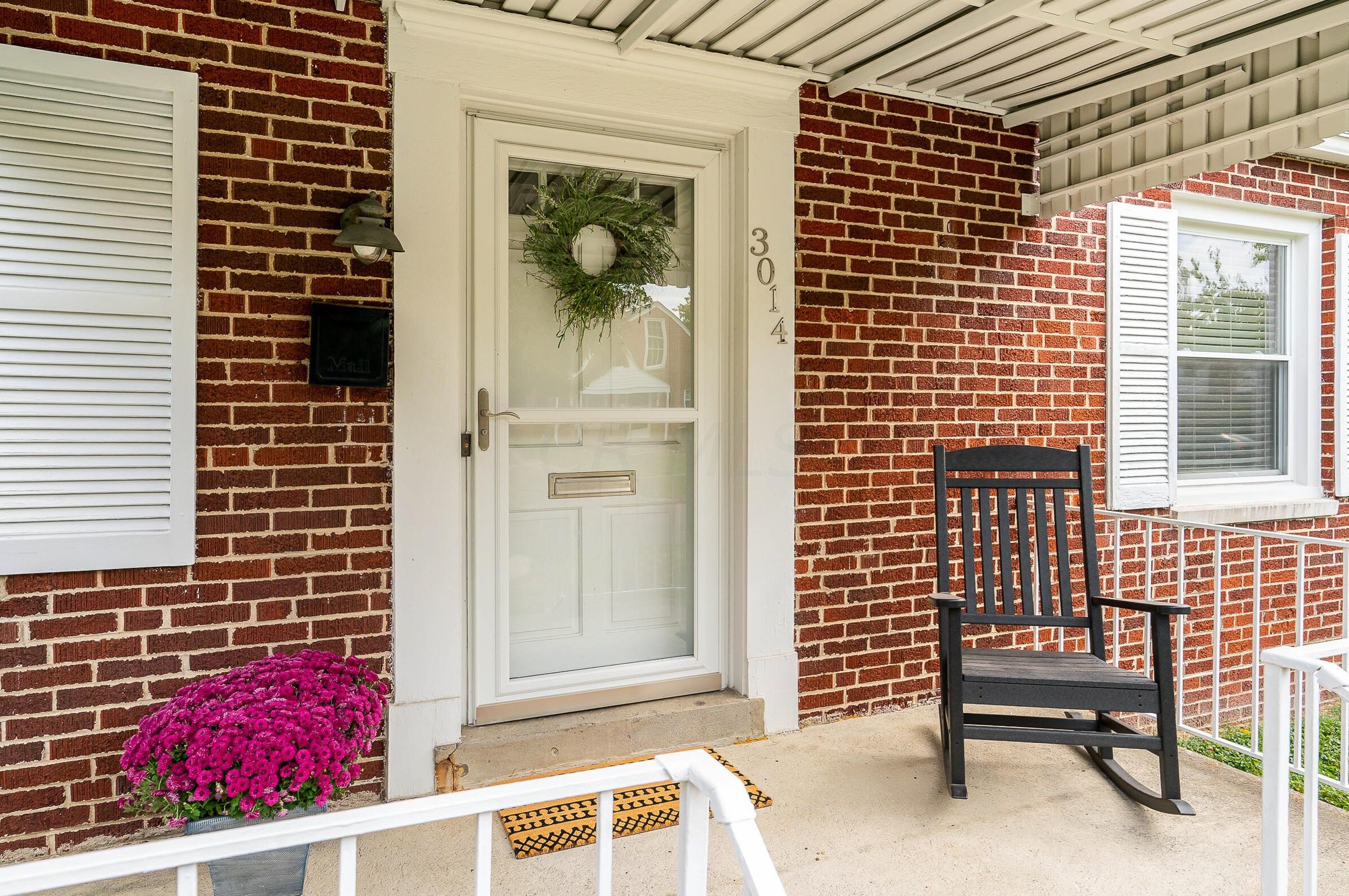 3014 Woodbine Pl, Columbus, OH 43202-1429
