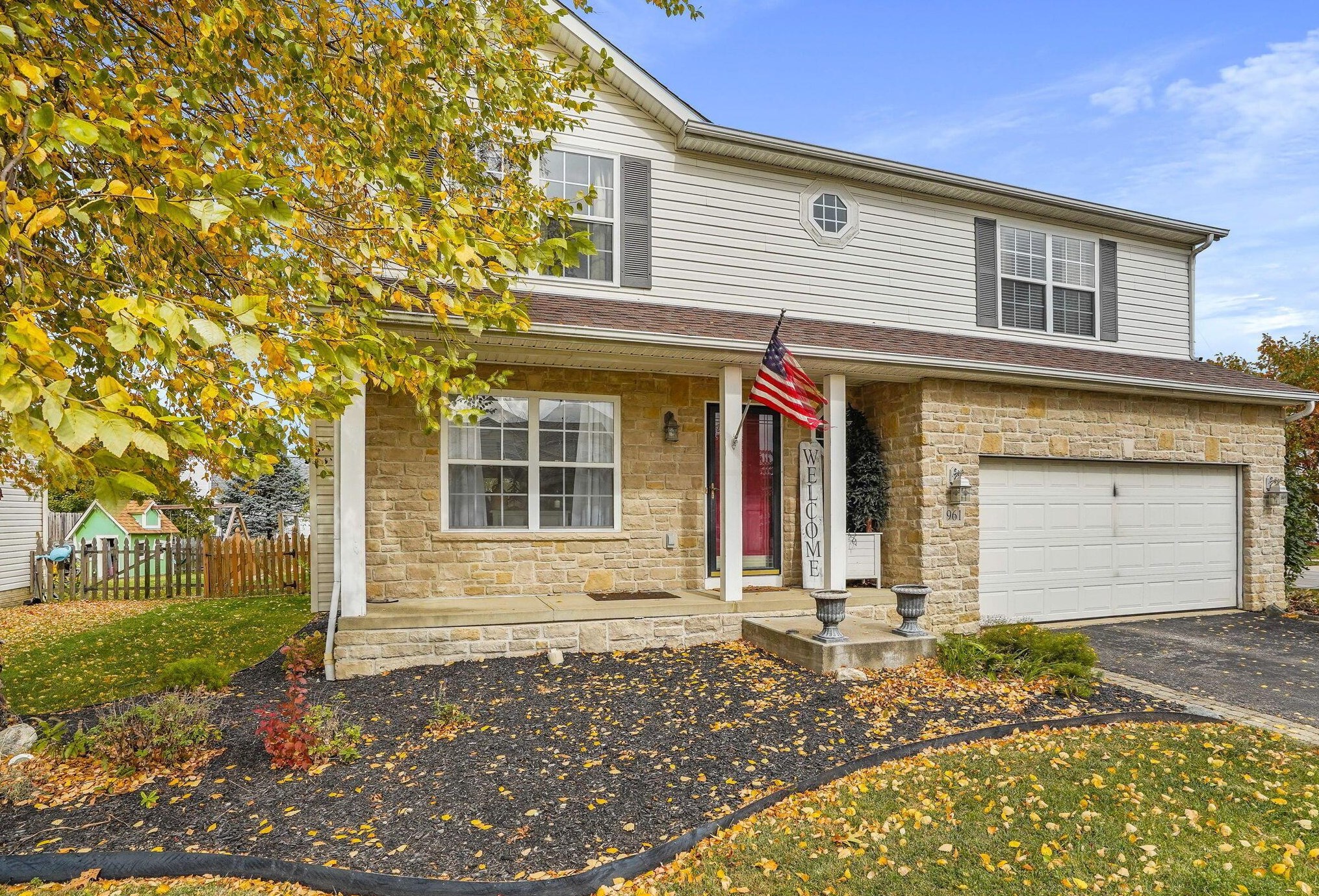 961 Brittany Dr, Delaware, OH 43015-7628