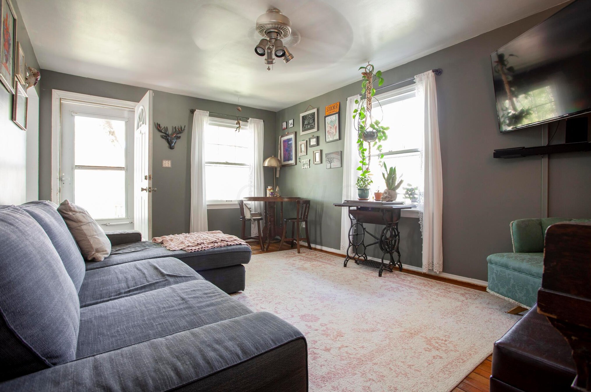 3026 Atwood Ter, Columbus OH 43224-4004 exterior