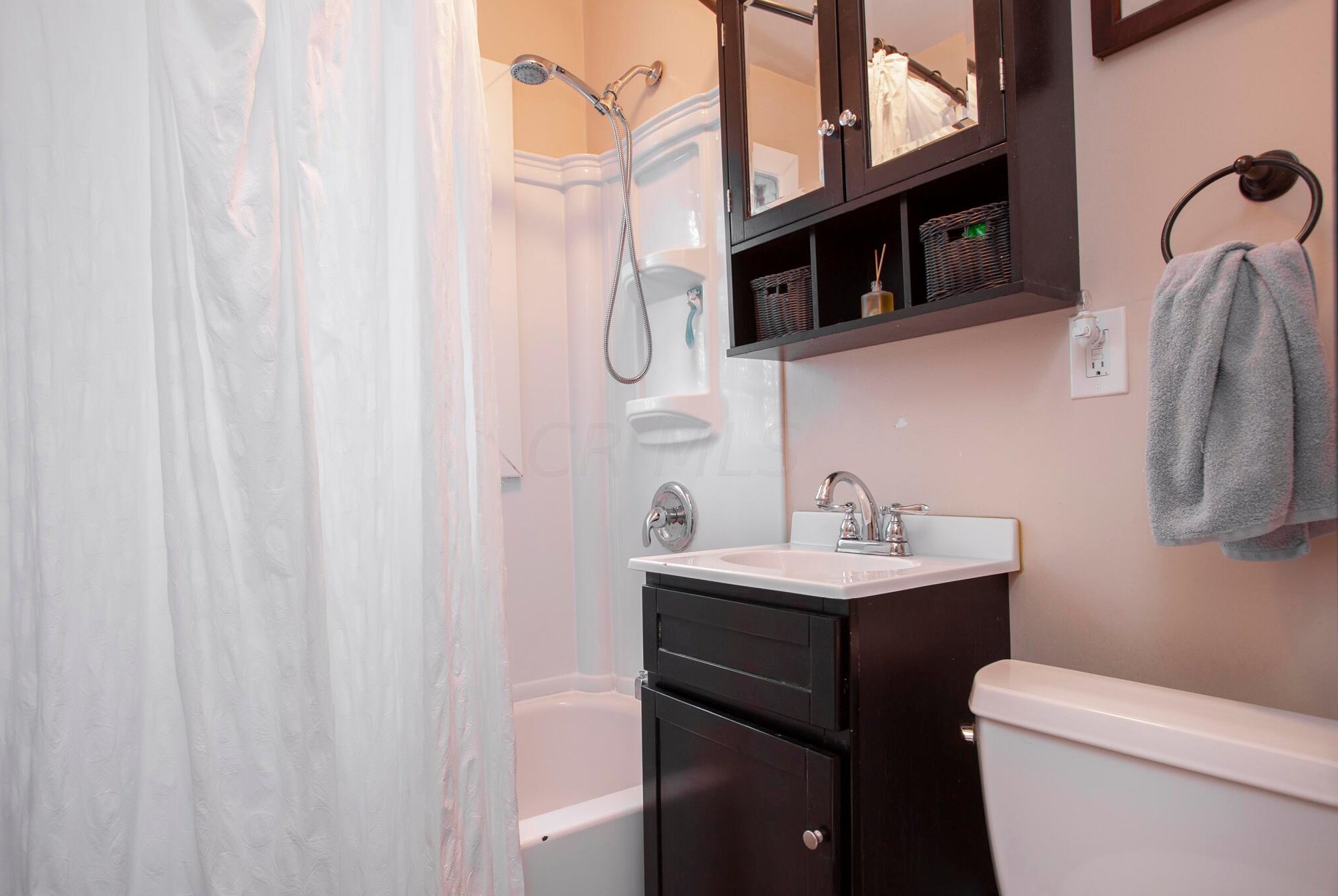 3026 Atwood Ter, Columbus OH 43224-4004 exterior