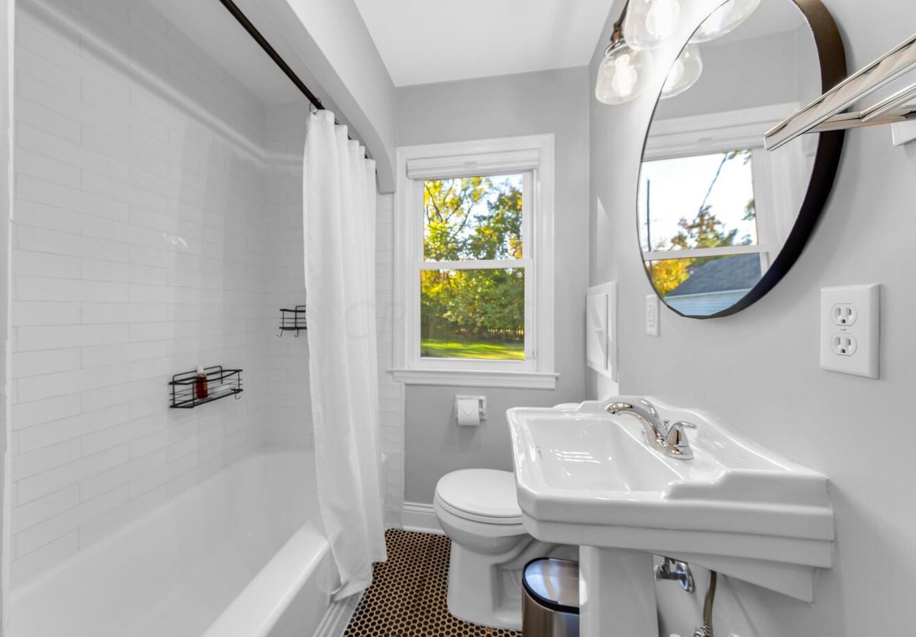 259 Dominion Blvd, Columbus OH  43214-2706 exterior