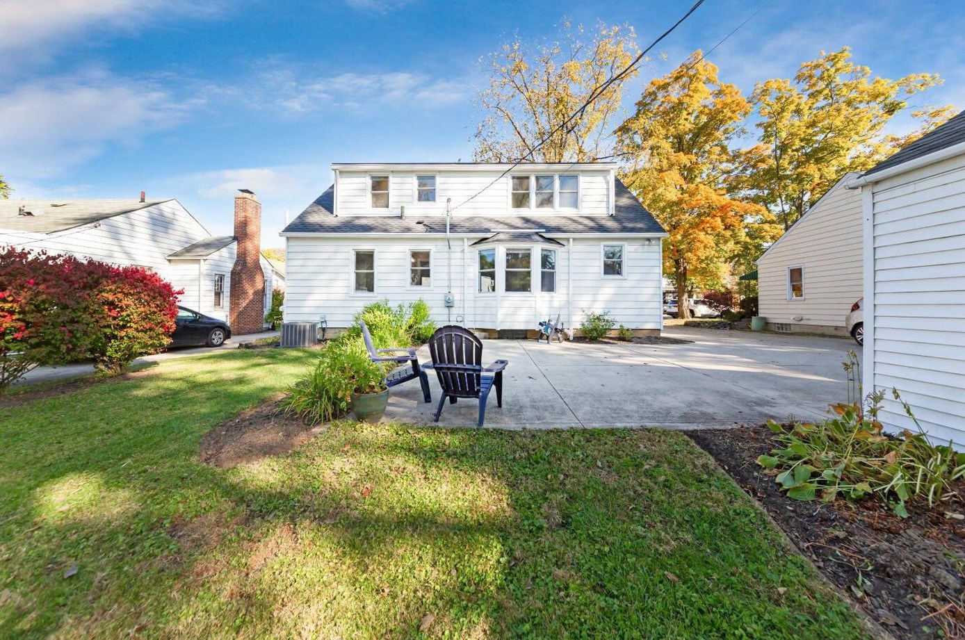 259 Dominion Blvd, Columbus OH  43214-2706 exterior