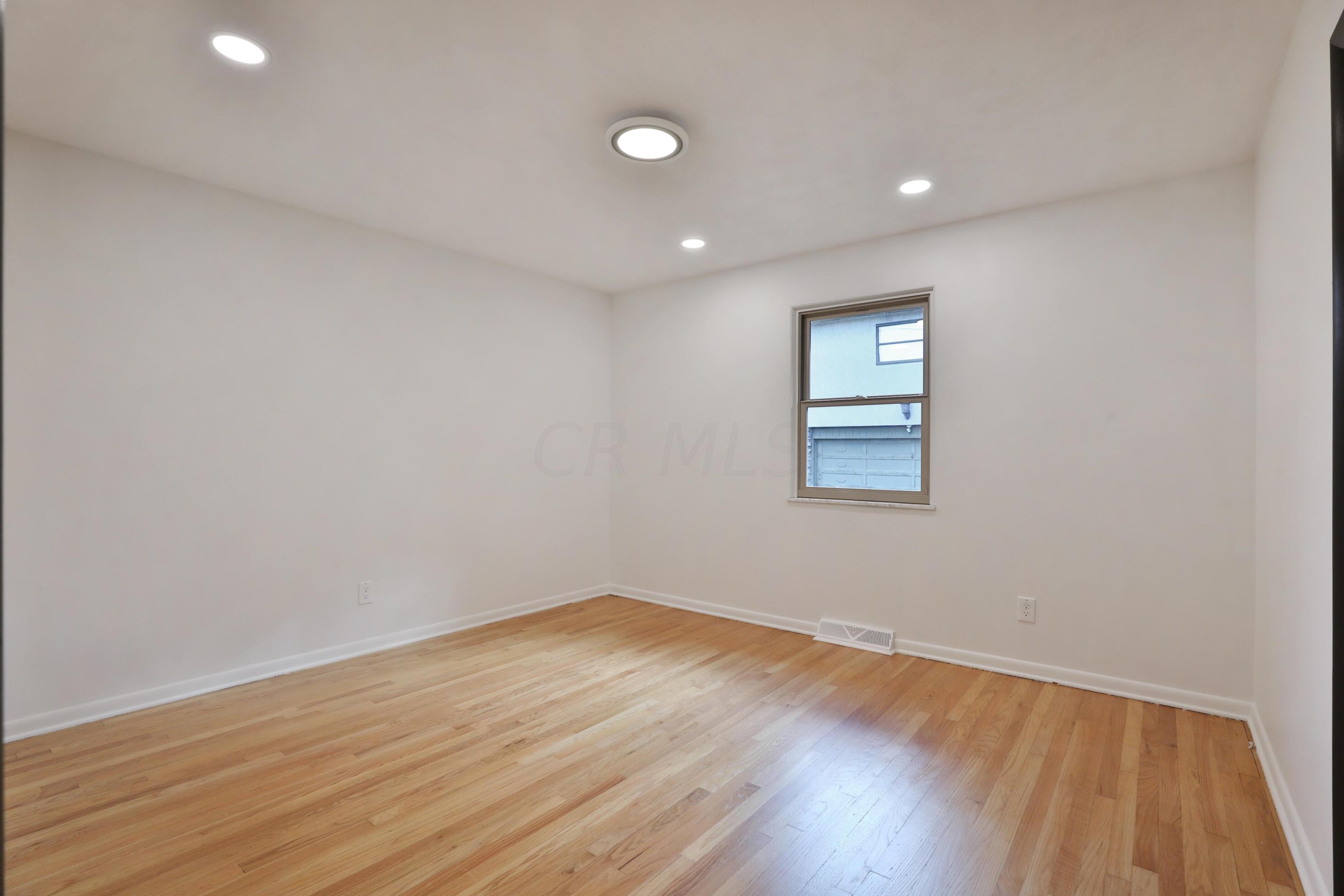 2277 Nayland Rd, Columbus OH  43220-4654 exterior