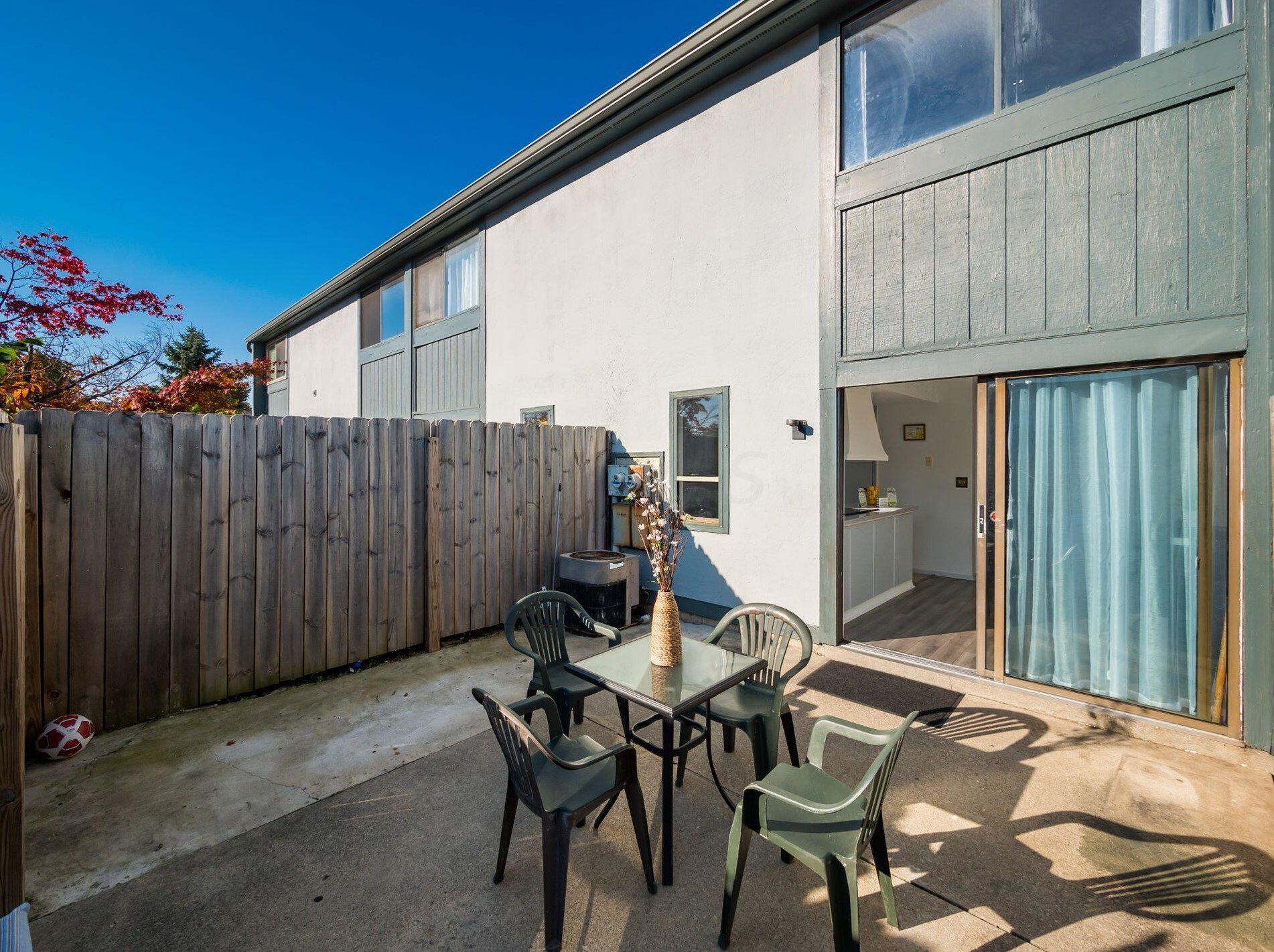 1070 Merrimar Cir, Columbus OH 43220-3539 exterior