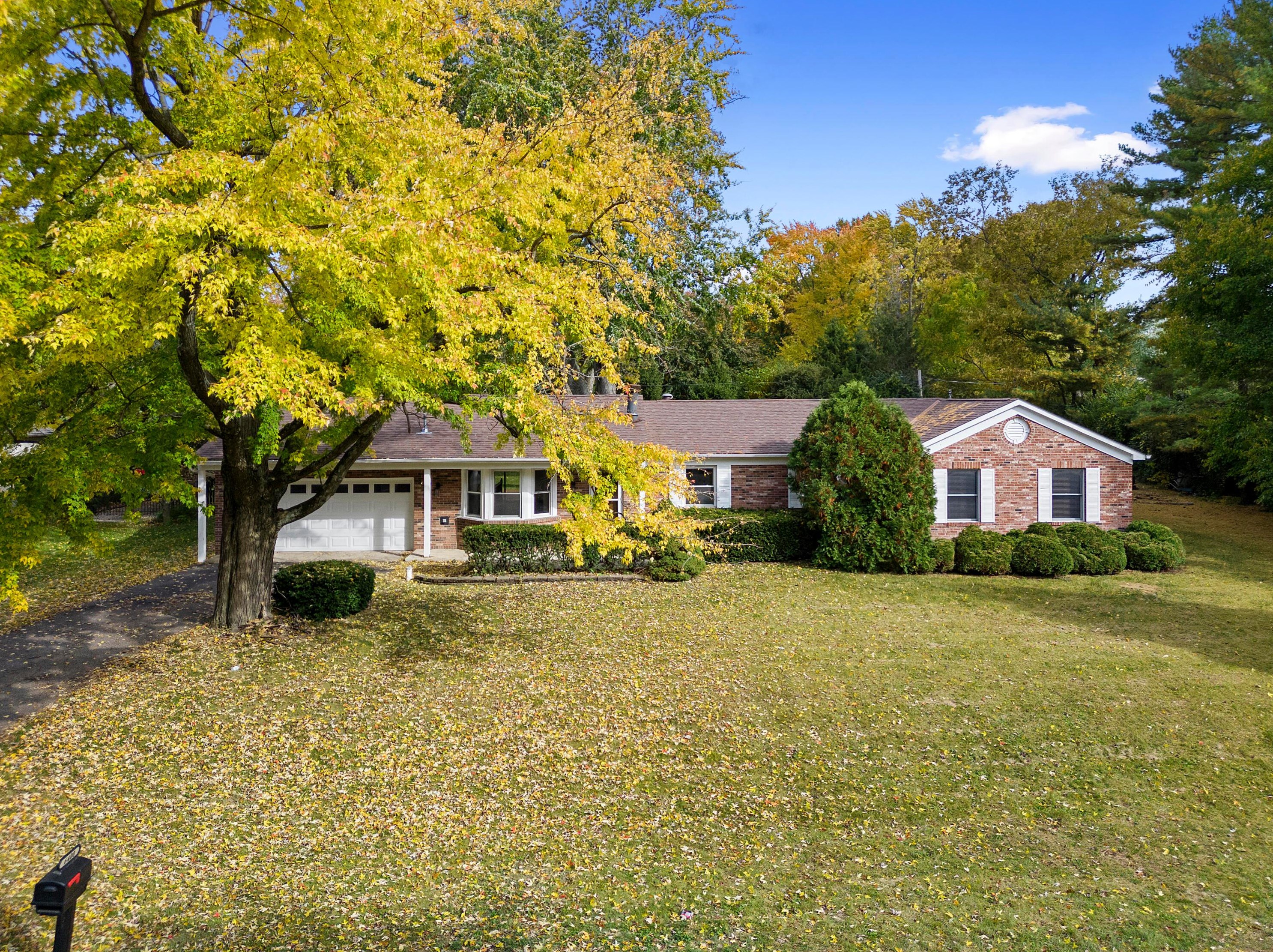 6400 Martin Pl, Dublin, OH 43017-1444