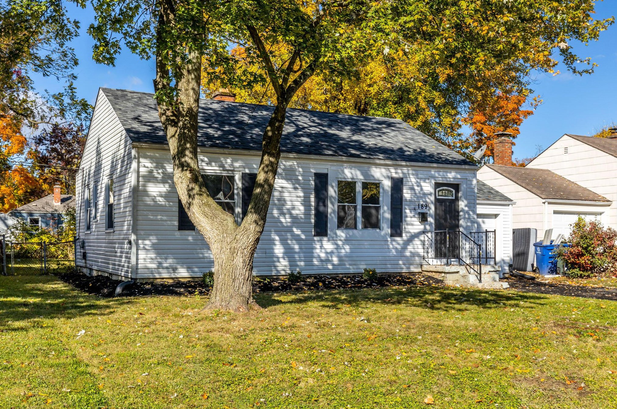 189 Kellner Rd, Columbus, OH 43209-1530