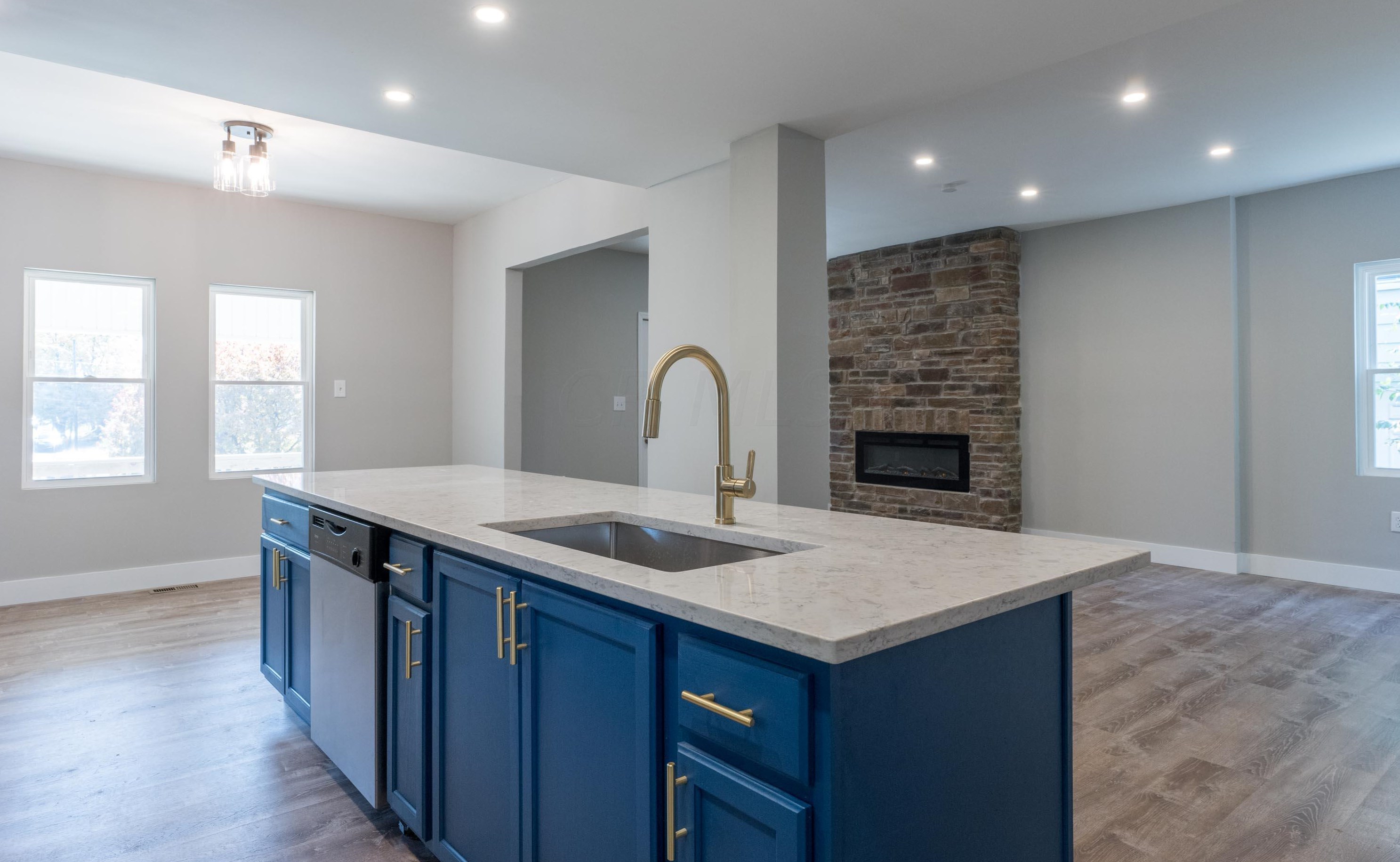 1930 Floral Ave, Columbus OH  43223-1245 exterior