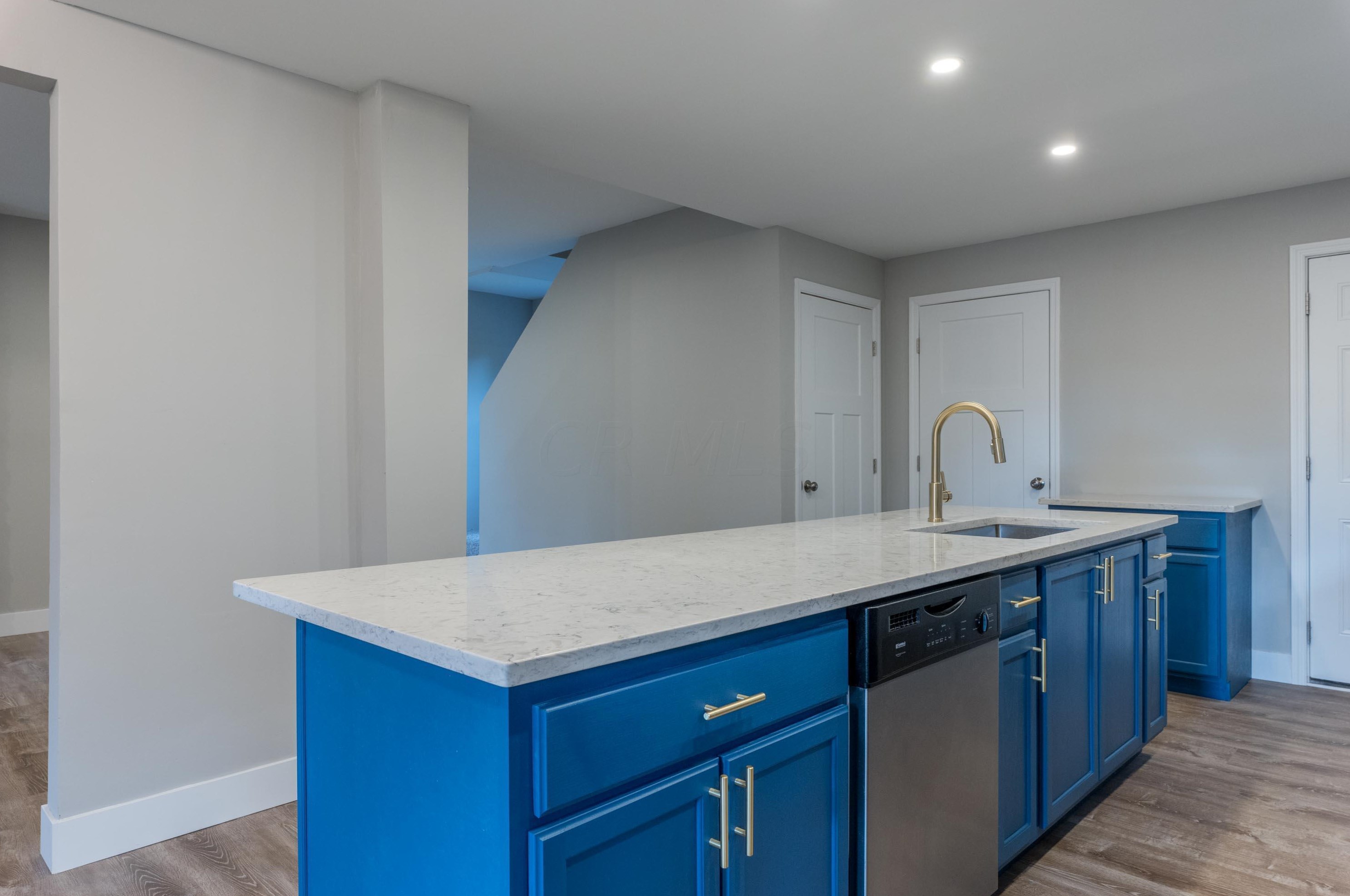 1930 Floral Ave, Columbus OH  43223-1245 exterior