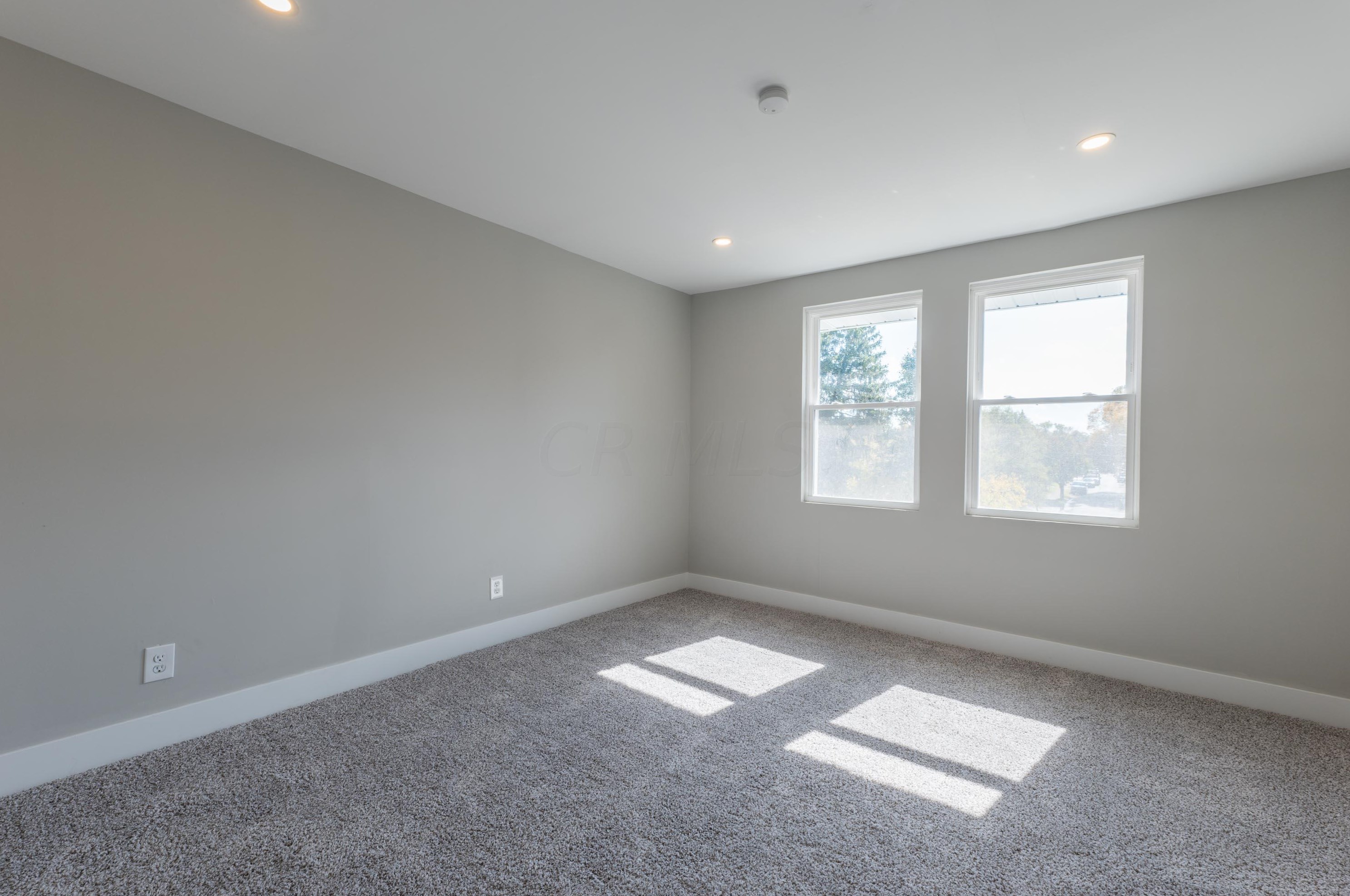 1930 Floral Ave, Columbus OH  43223-1245 exterior