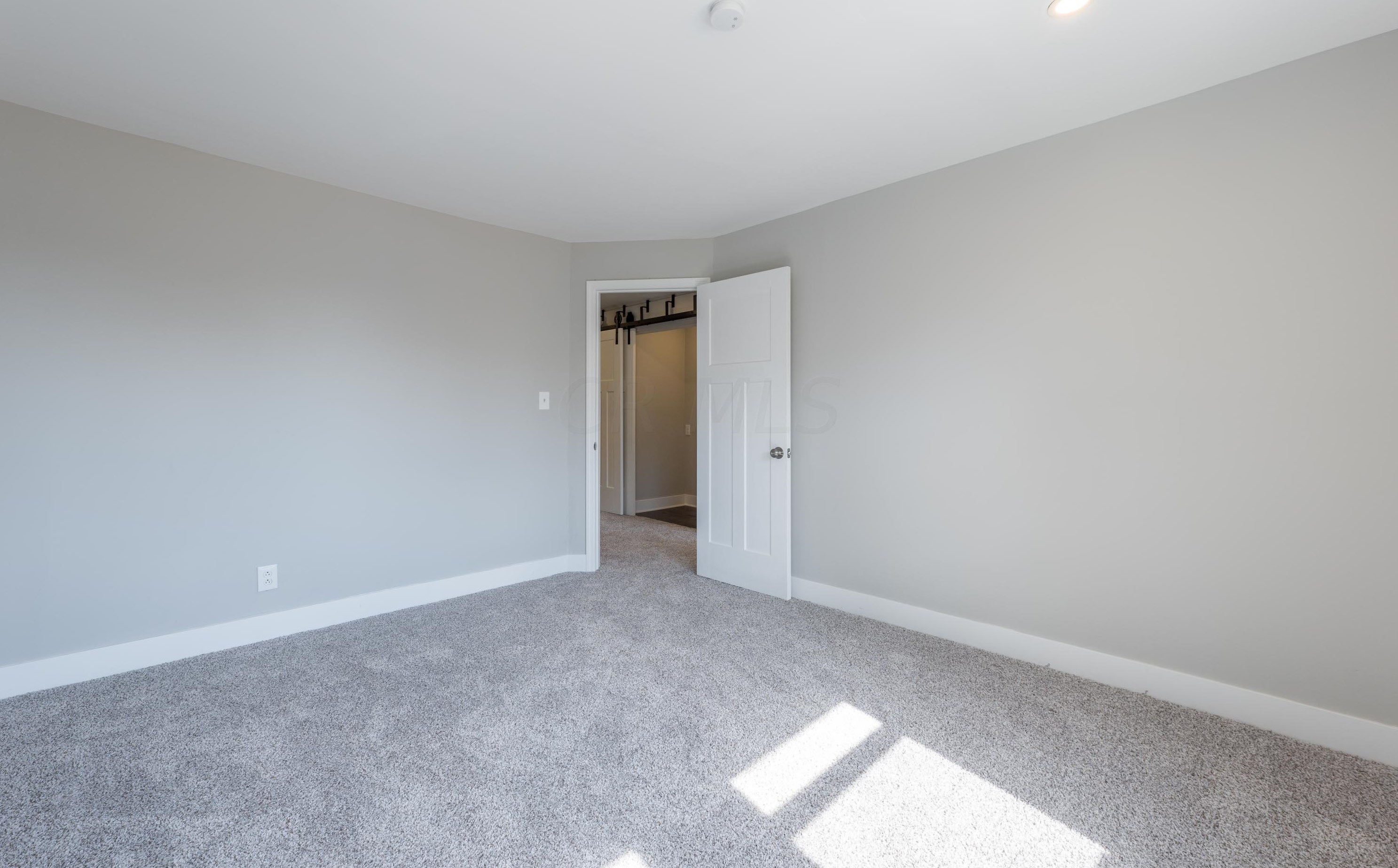 1930 Floral Ave, Columbus OH  43223-1245 exterior