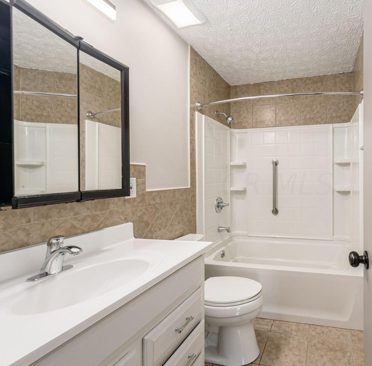 958 Erickson Ave, Columbus OH 43213-3026 exterior