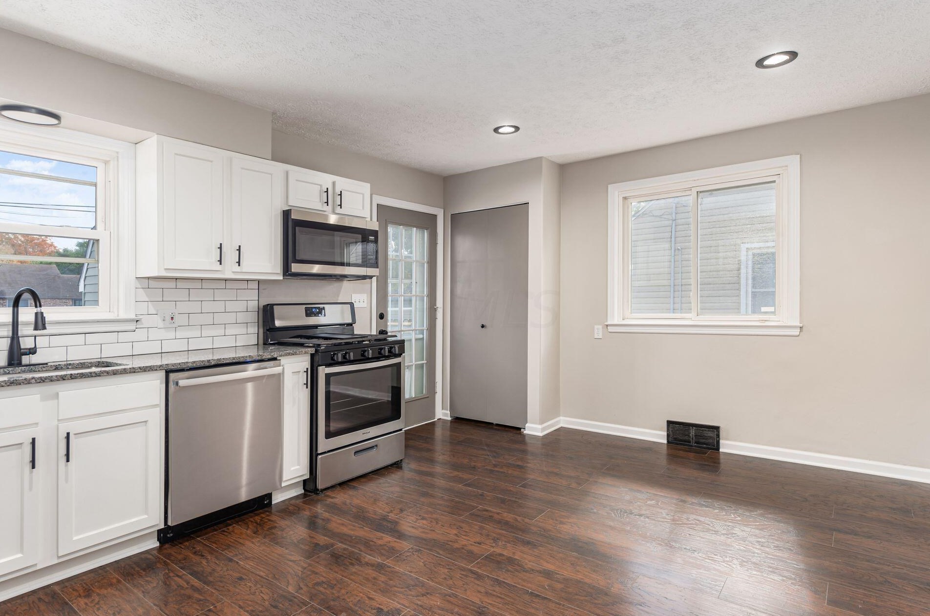 958 Erickson Ave, Columbus OH 43213-3026 exterior