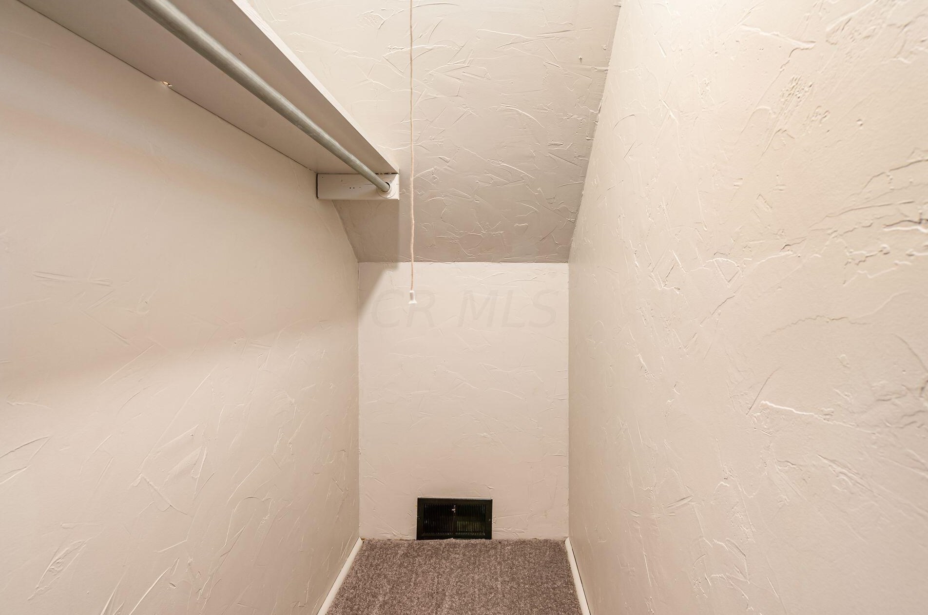 958 Erickson Ave, Columbus OH 43213-3026 exterior