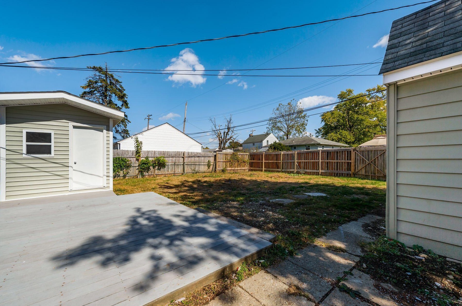 958 Erickson Ave, Columbus OH 43213-3026 exterior