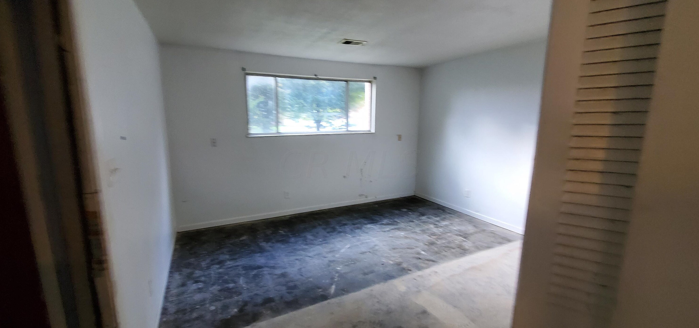 946 Mayfield Pl, Columbus OH 43209-2342 exterior