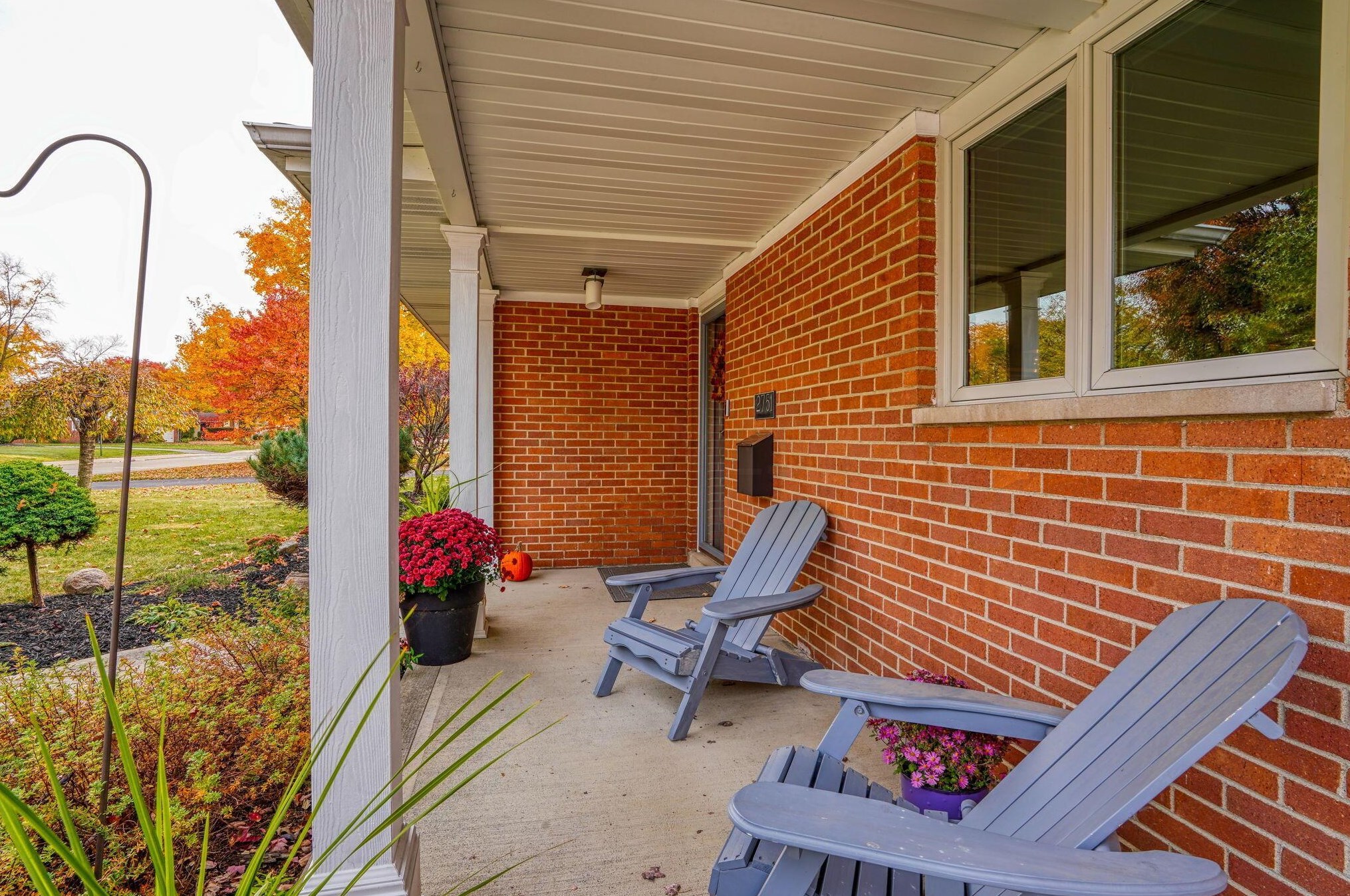 2751 Westmont Blvd, Columbus, OH 43221-3334