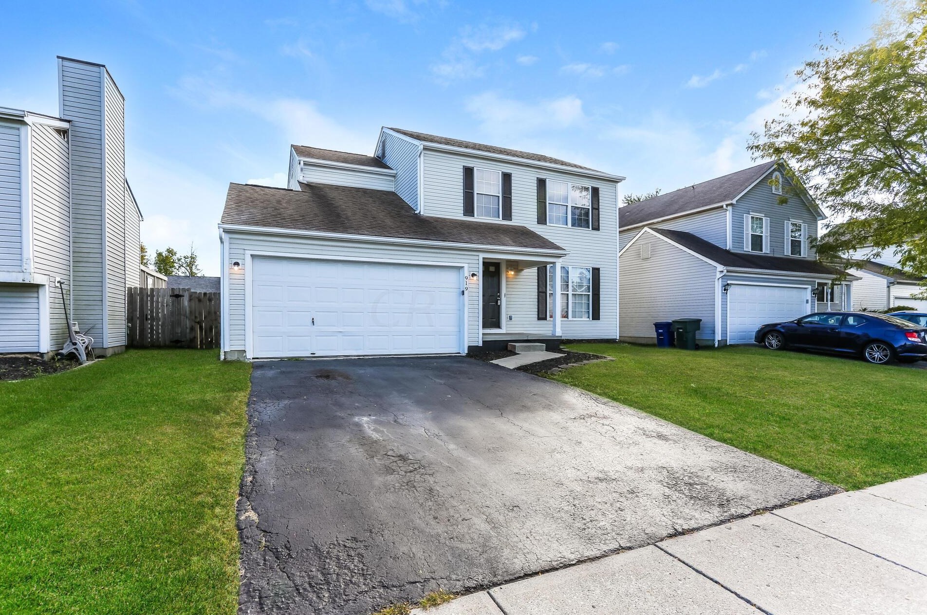 919 Robmeyer Dr, Columbus, OH 43207