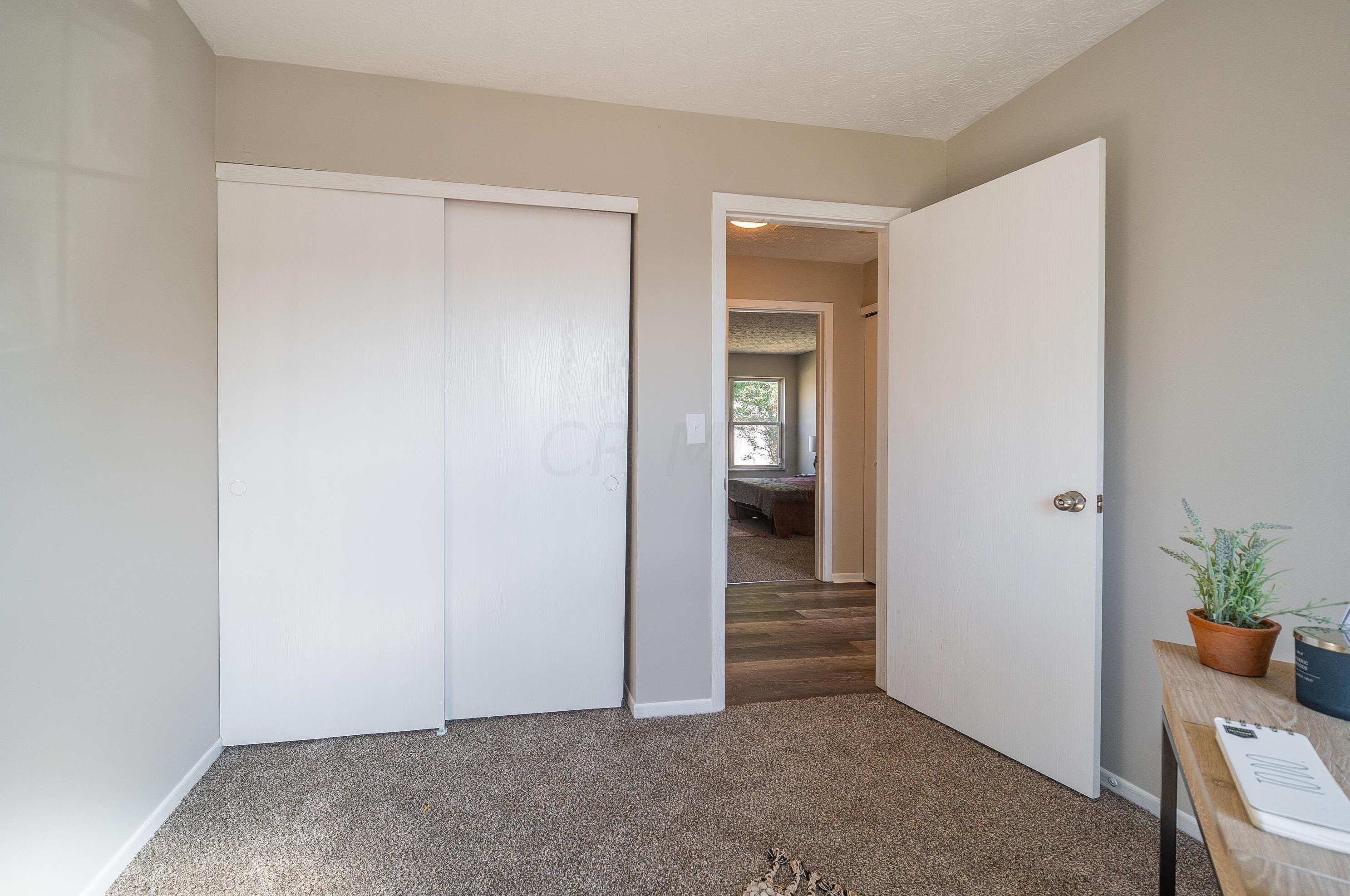 1088 Lavender Ln, Columbus OH 43207-4289 exterior