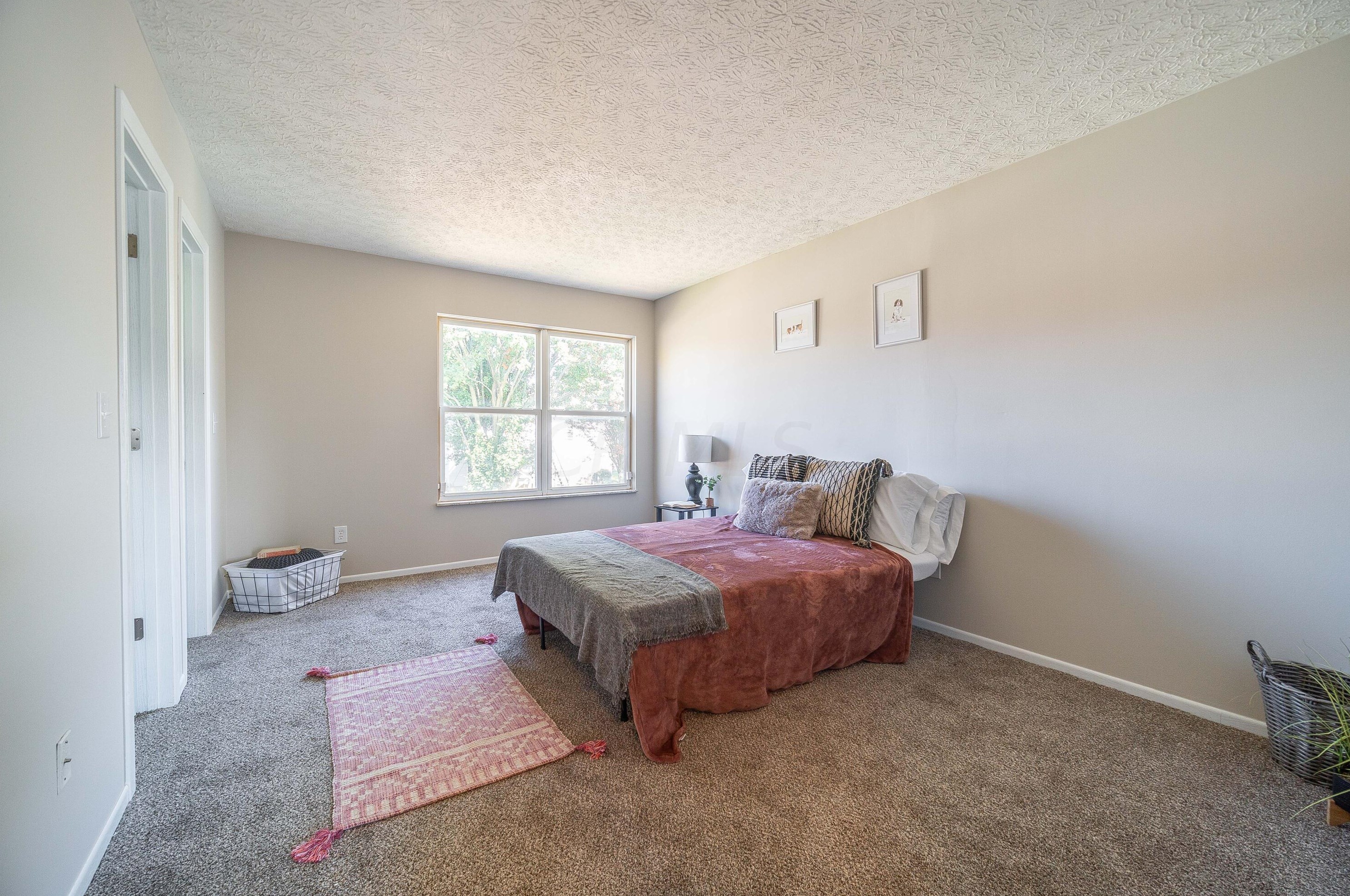 1088 Lavender Ln, Columbus OH 43207-4289 exterior