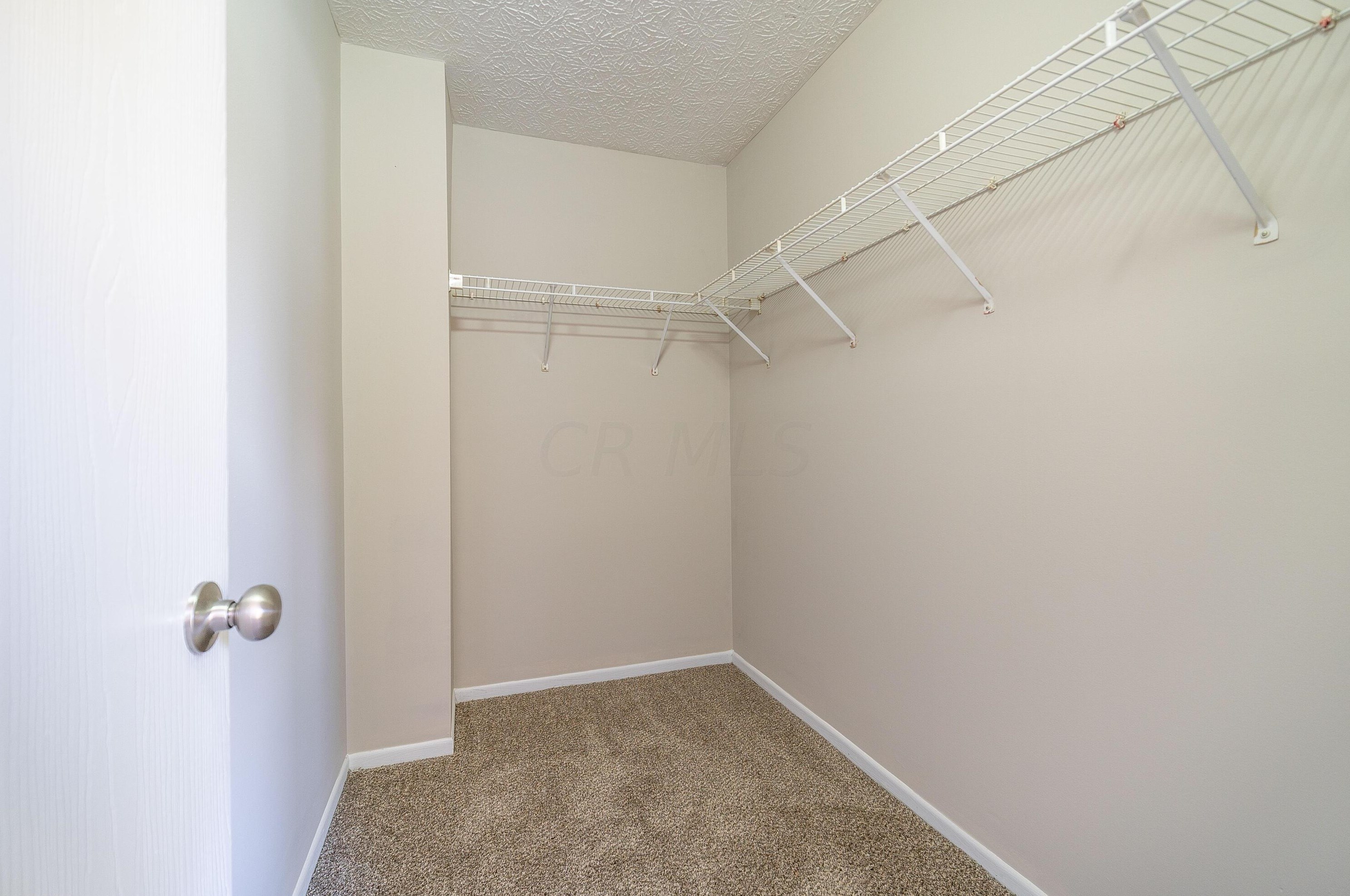 1088 Lavender Ln, Columbus OH 43207-4289 exterior