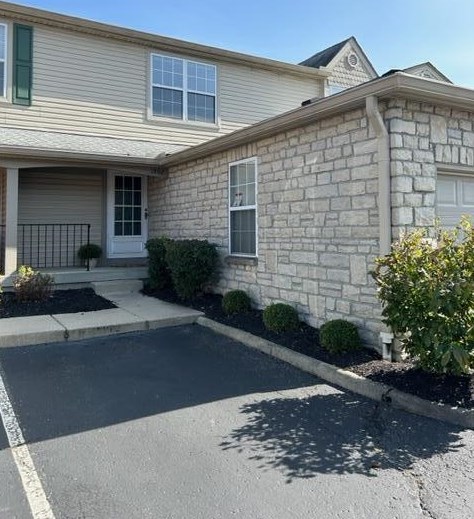 1802 Messner Dr, Hilliard, OH 43026-8378