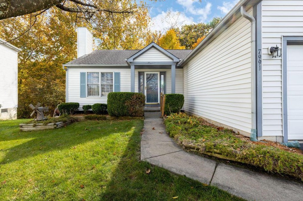 7991 Windsome Ct, Blacklick, OH 43004