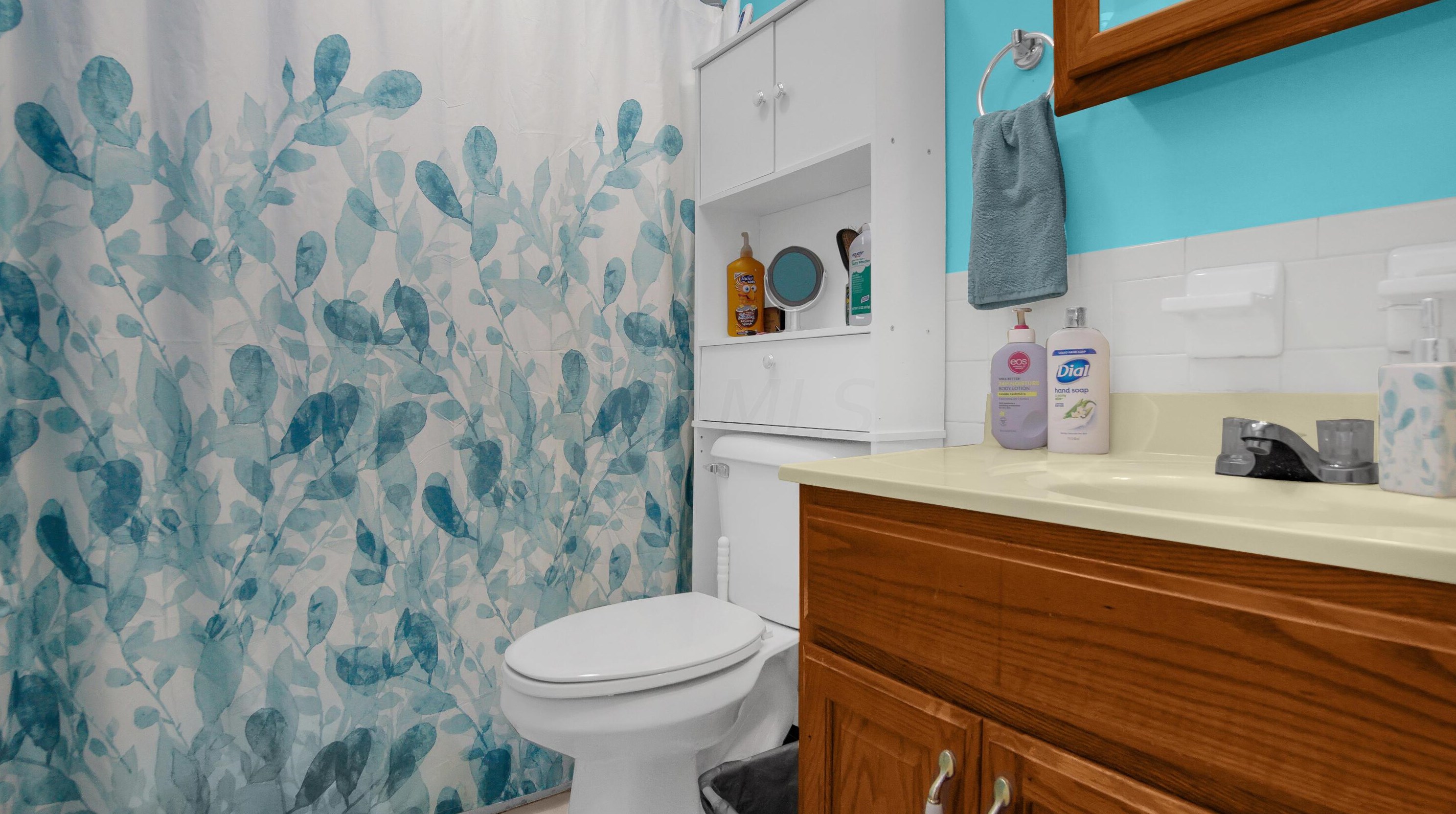 1483 Cranwood Dr, Columbus OH 43229-2153 exterior