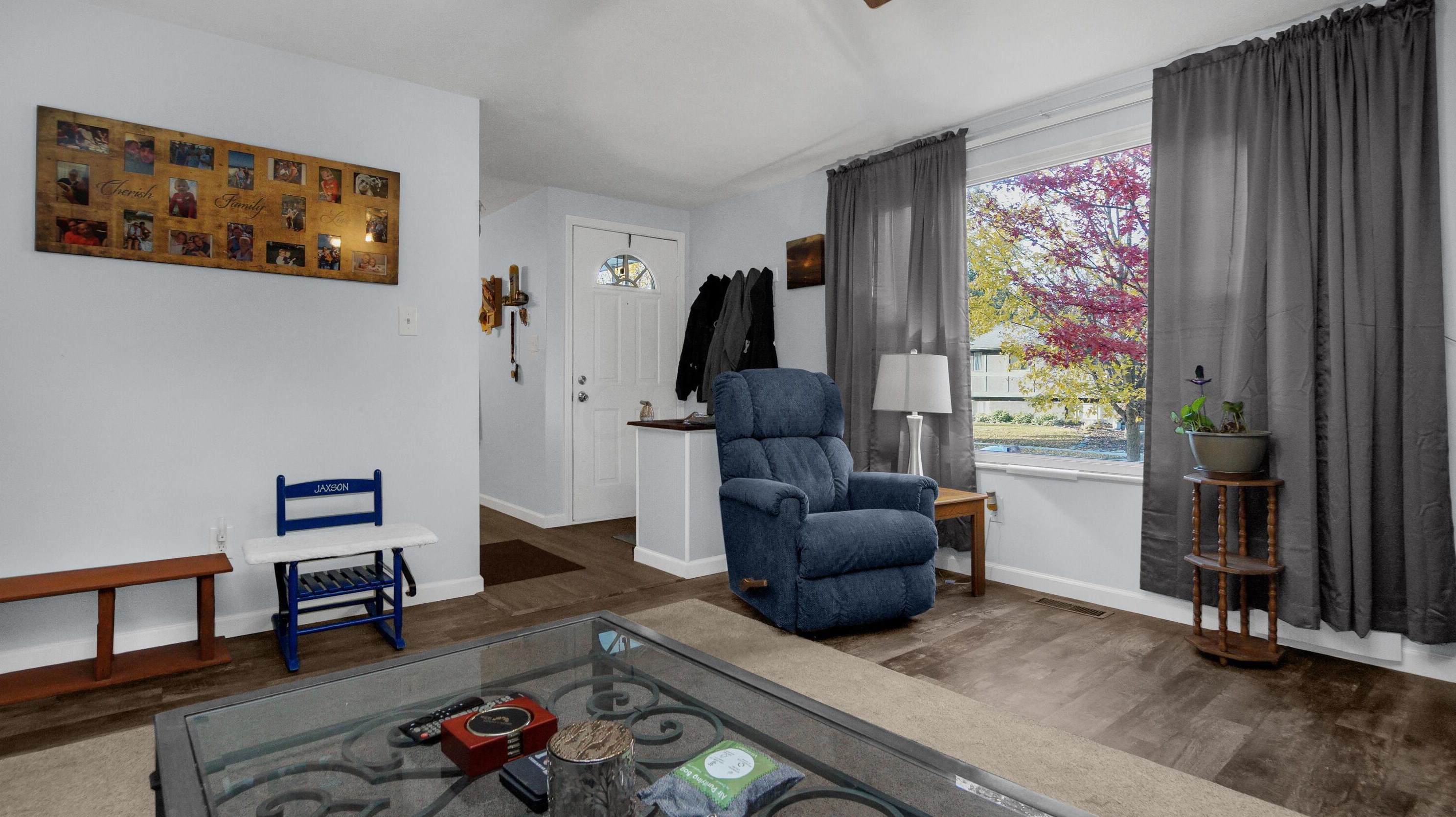 1483 Cranwood Dr, Columbus OH 43229-2153 exterior