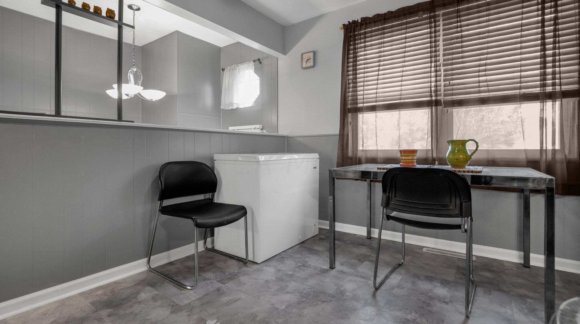 3949 Hillman Rd, Columbus OH 43207-4170 exterior