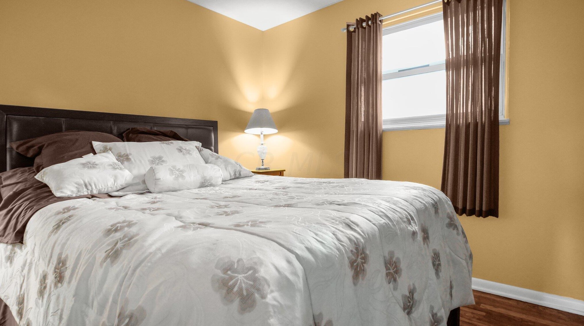 3949 Hillman Rd, Columbus OH 43207-4170 exterior