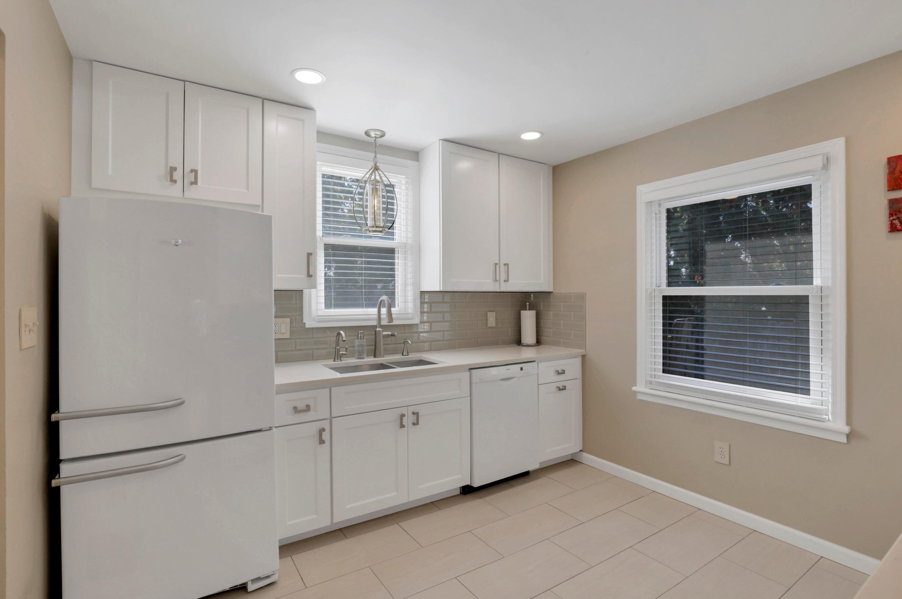 23 Weisheimer Rd, Columbus OH 43214-2145 exterior