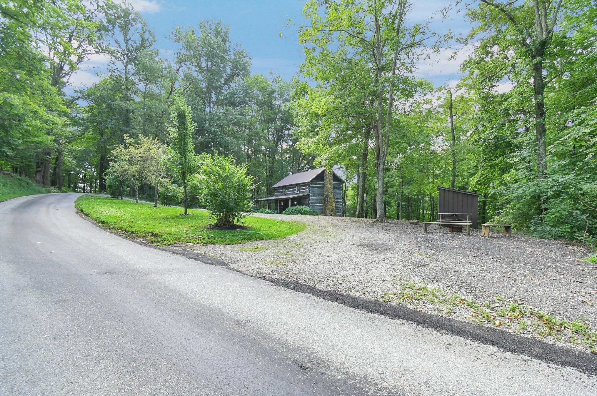 14635 Little Cola Rd, Rockbridge, OH 43149-9636