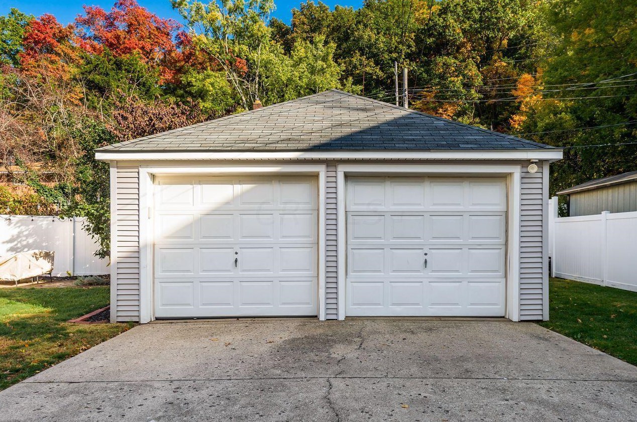 417 Lake St, Lancaster OH 43130-2660 exterior