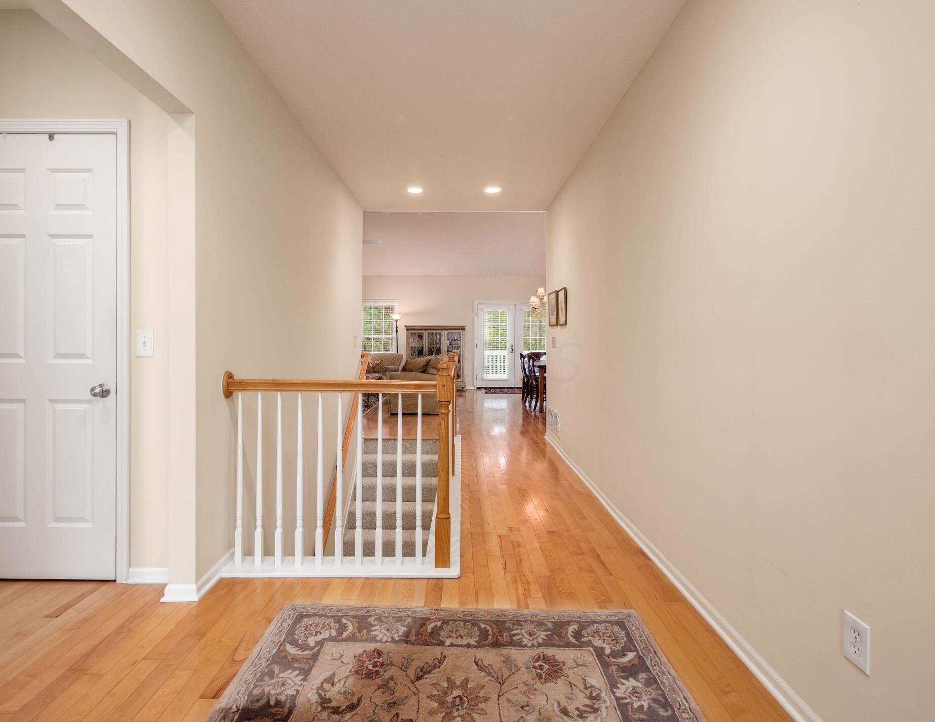 4073 Chelsea Bridge Ln, Columbus, OH 43230-6432
