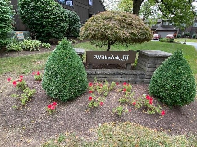 2089 Brookhurst Ave, Columbus, OH 43229-1585