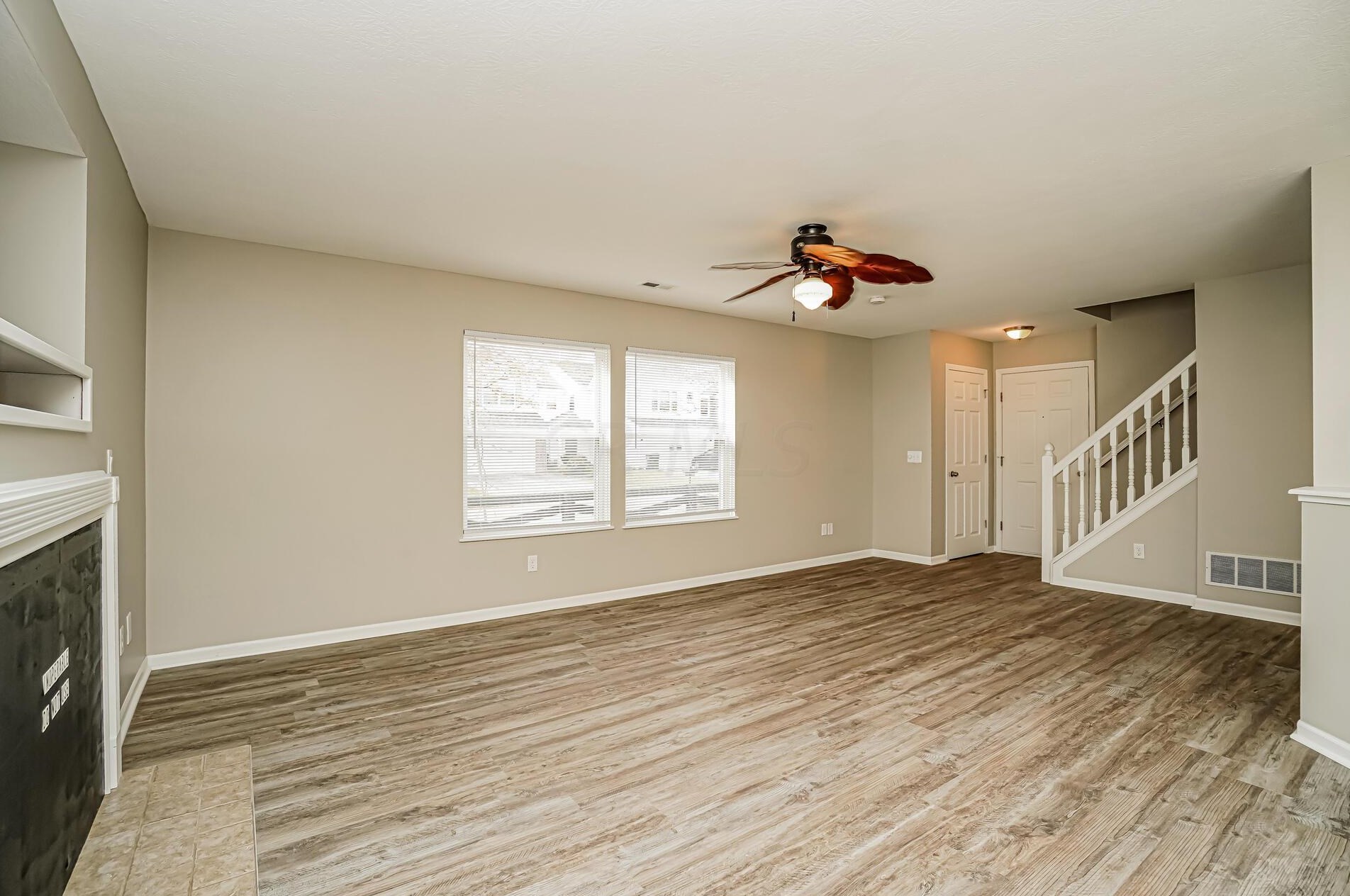 5080 Maple Valley Dr, Columbus, OH 43228