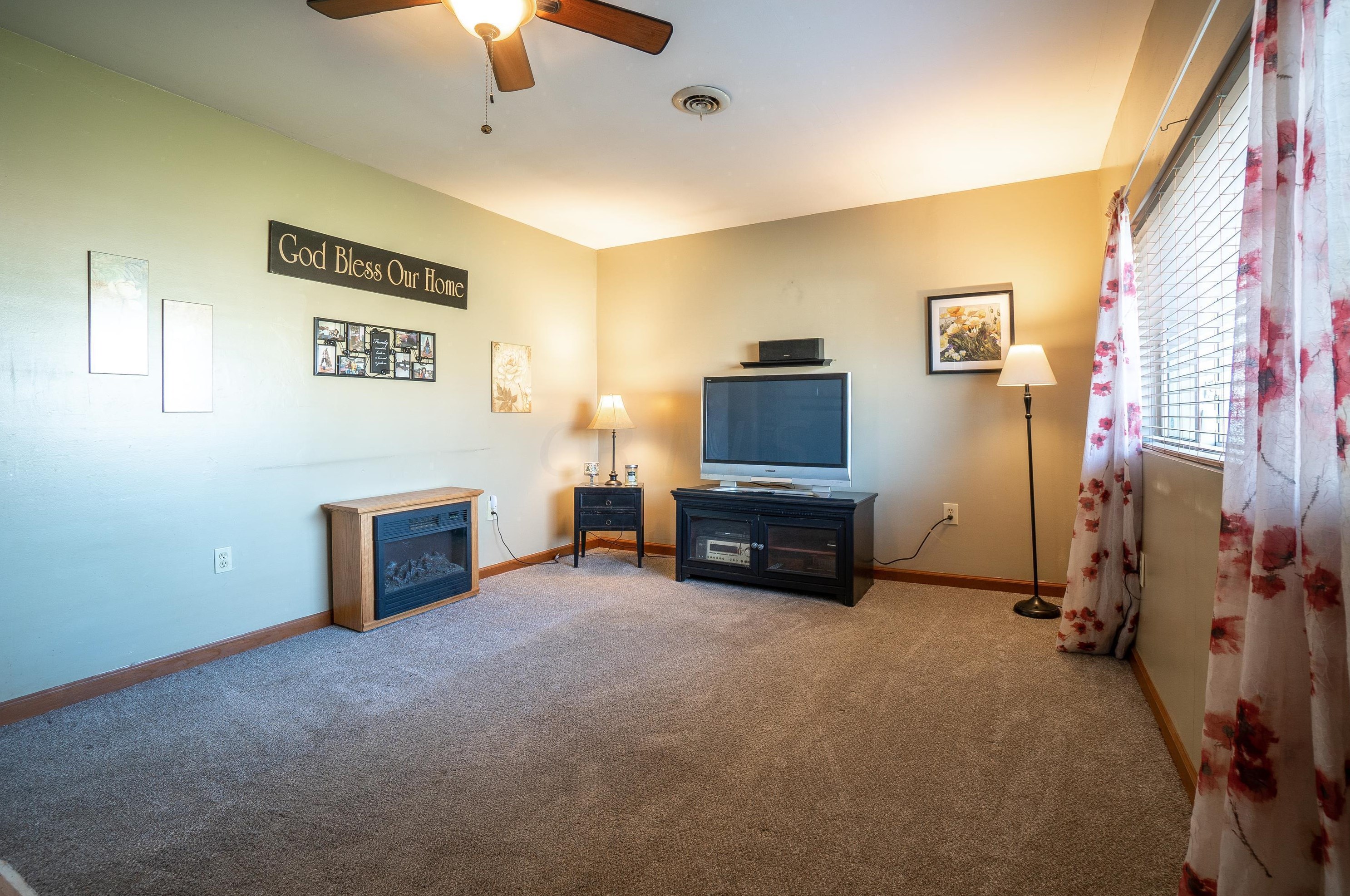 3553 Brookside Blvd, Columbus OH  43204-1439 exterior