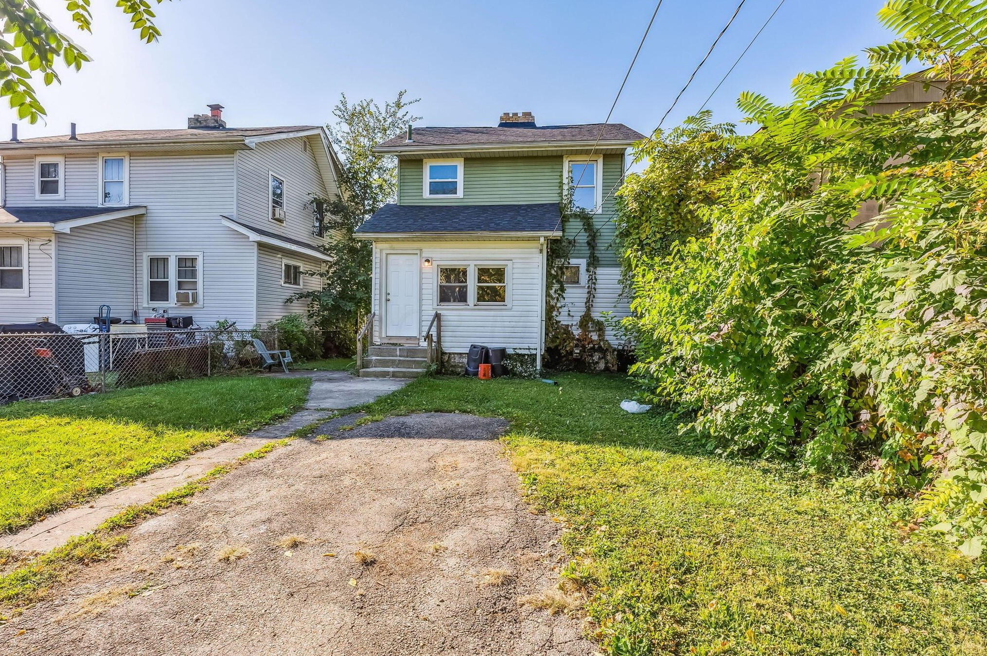 1010 15th Ave, Columbus OH 43211-2418 exterior